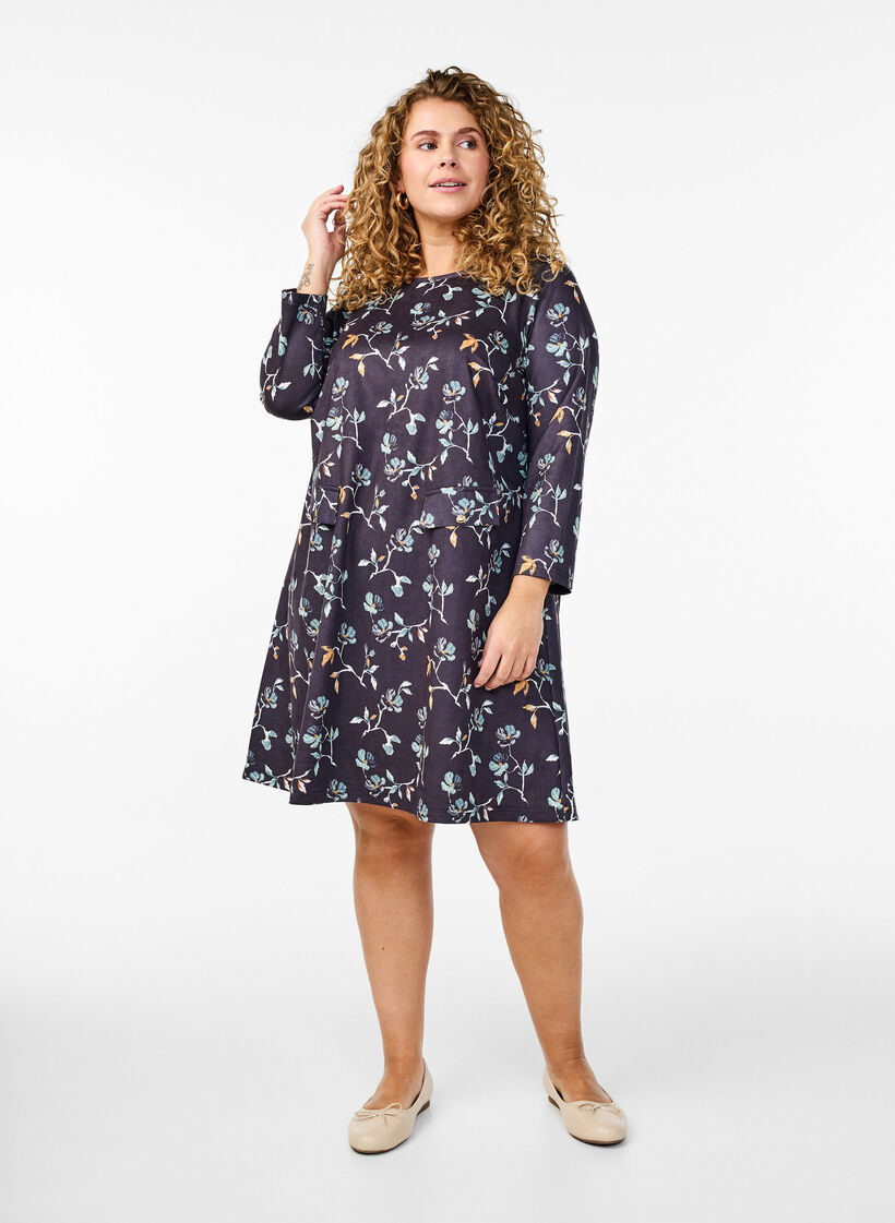 Kurzes A-Linien-Kleid mit 7/8-Ärmeln, Schwarz, Model image number 1