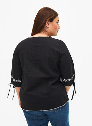 Bestickte Bluse aus Baumwollmischung mit Leinen, Black W. EMB, Model image number 1