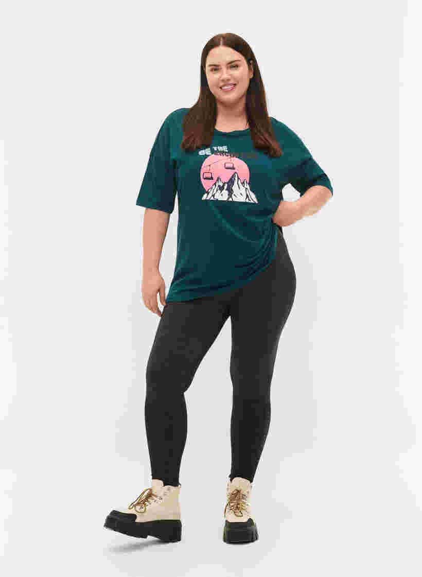 Baumwoll-T-Shirt mit Print, Deep Teal/Sea Pink, Model image number 2