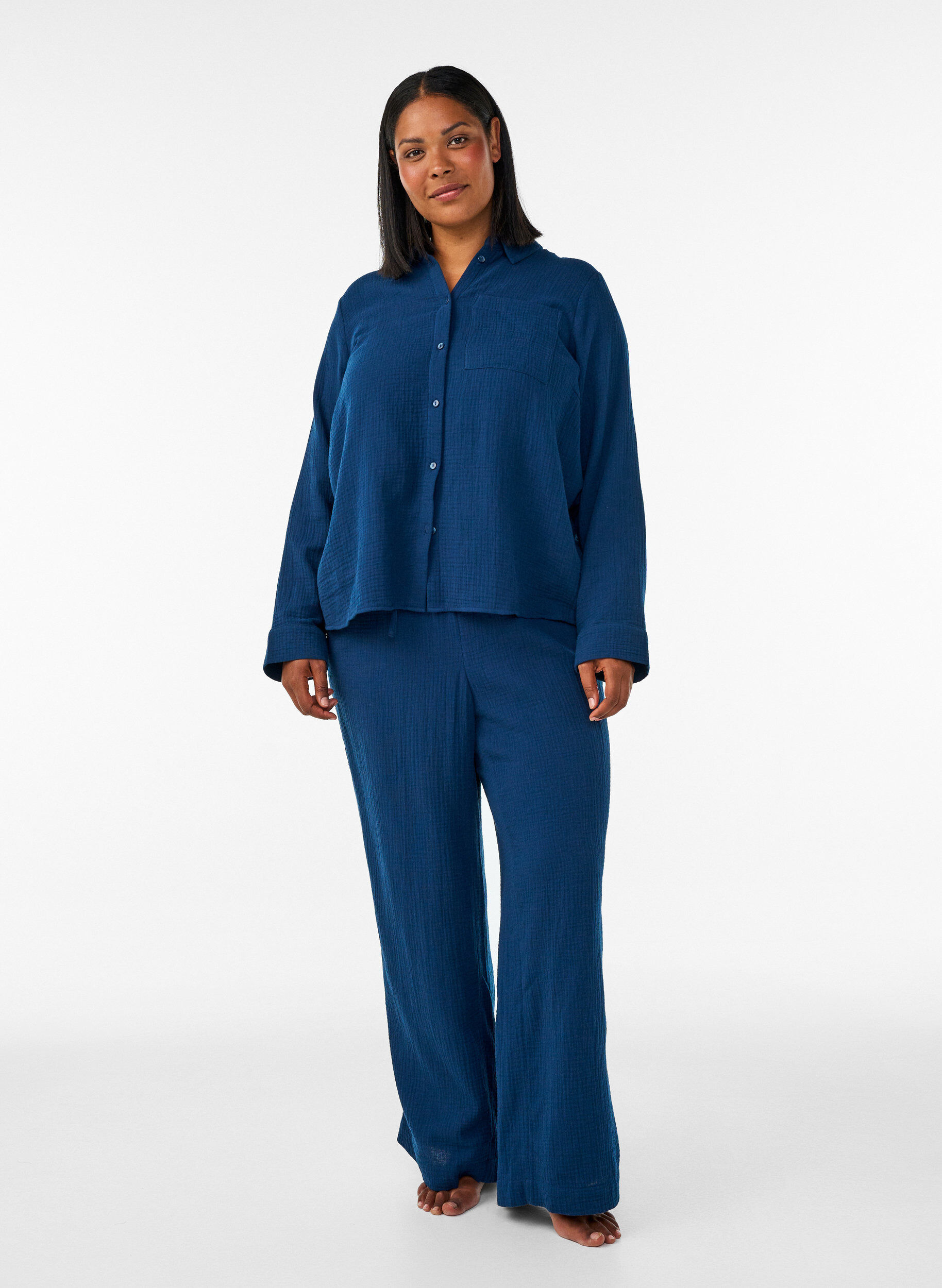 ZizziNachthemd aus Baumwoll-Musselin mit langen &Auml;rmeln, Blau, Model image number 1