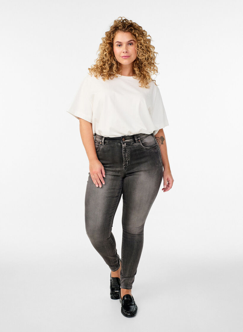 Hoch taillierte super Slim Amy Jeans, Grau, Model image number 0