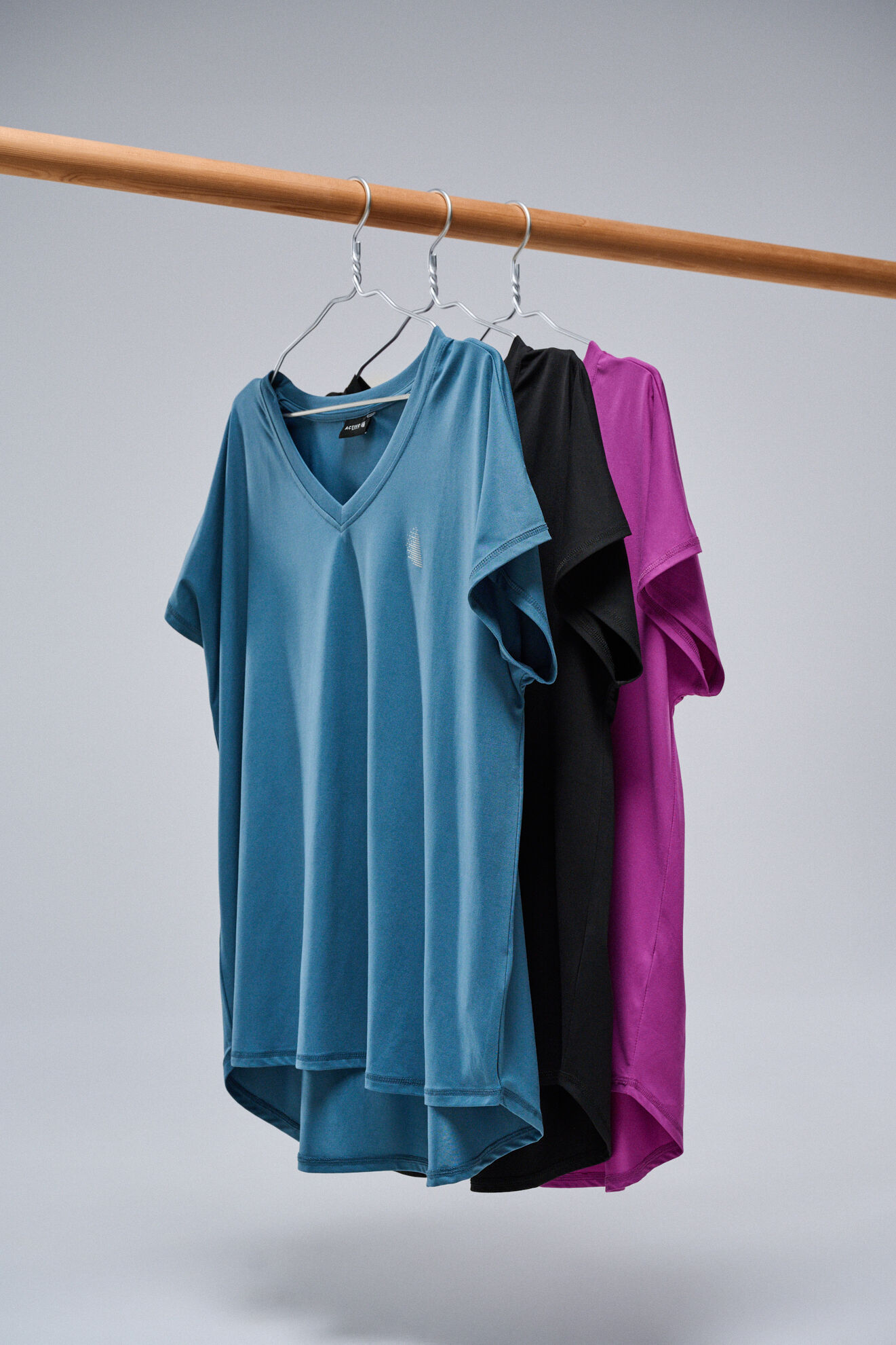 ZizziWeit geschnittene Hose, , Model