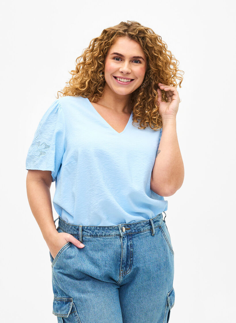  Kurzarm-Bluse aus Viskose mit Stickerei, Blau, Model image number 0