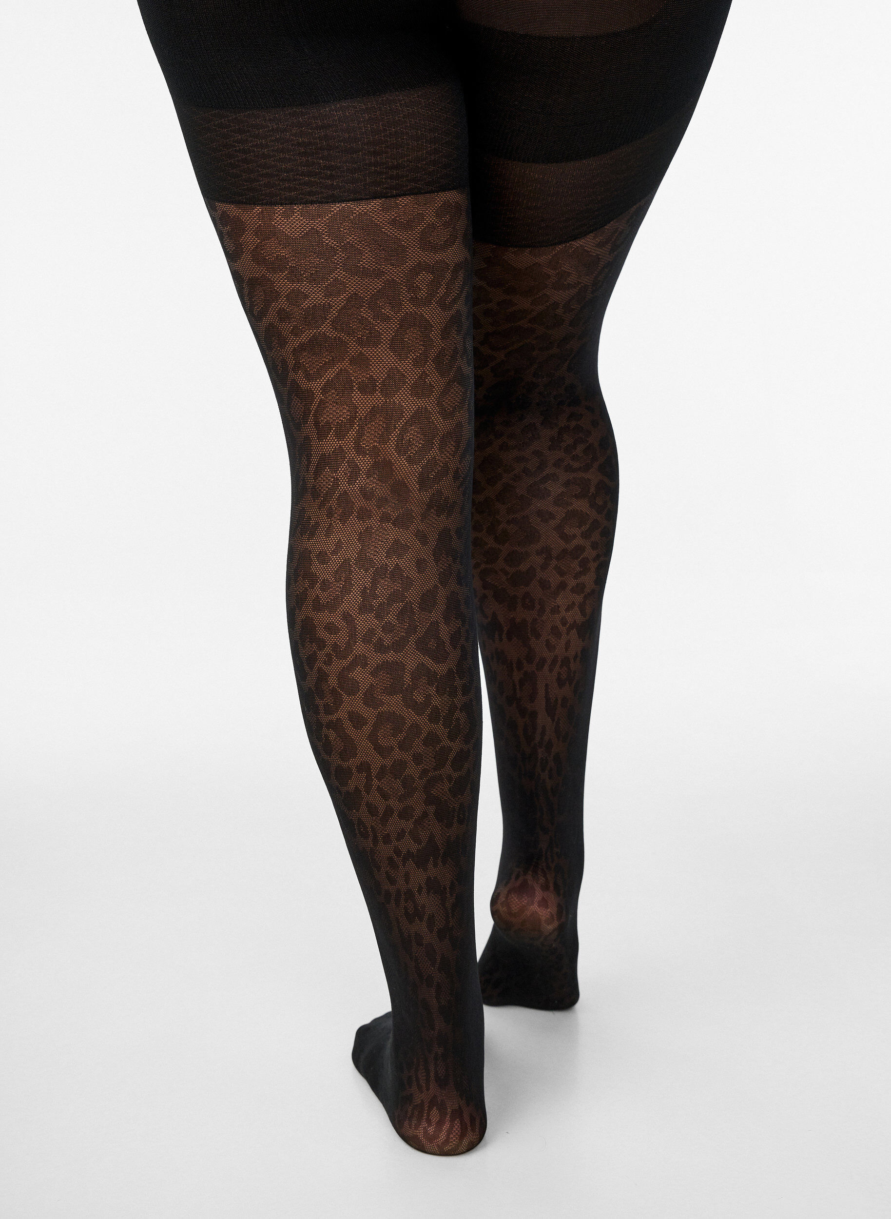 Zizzi50 Denier Strumpfhose mit Leopardenmuster und Push-up, Schwarz, Packshot image number 2