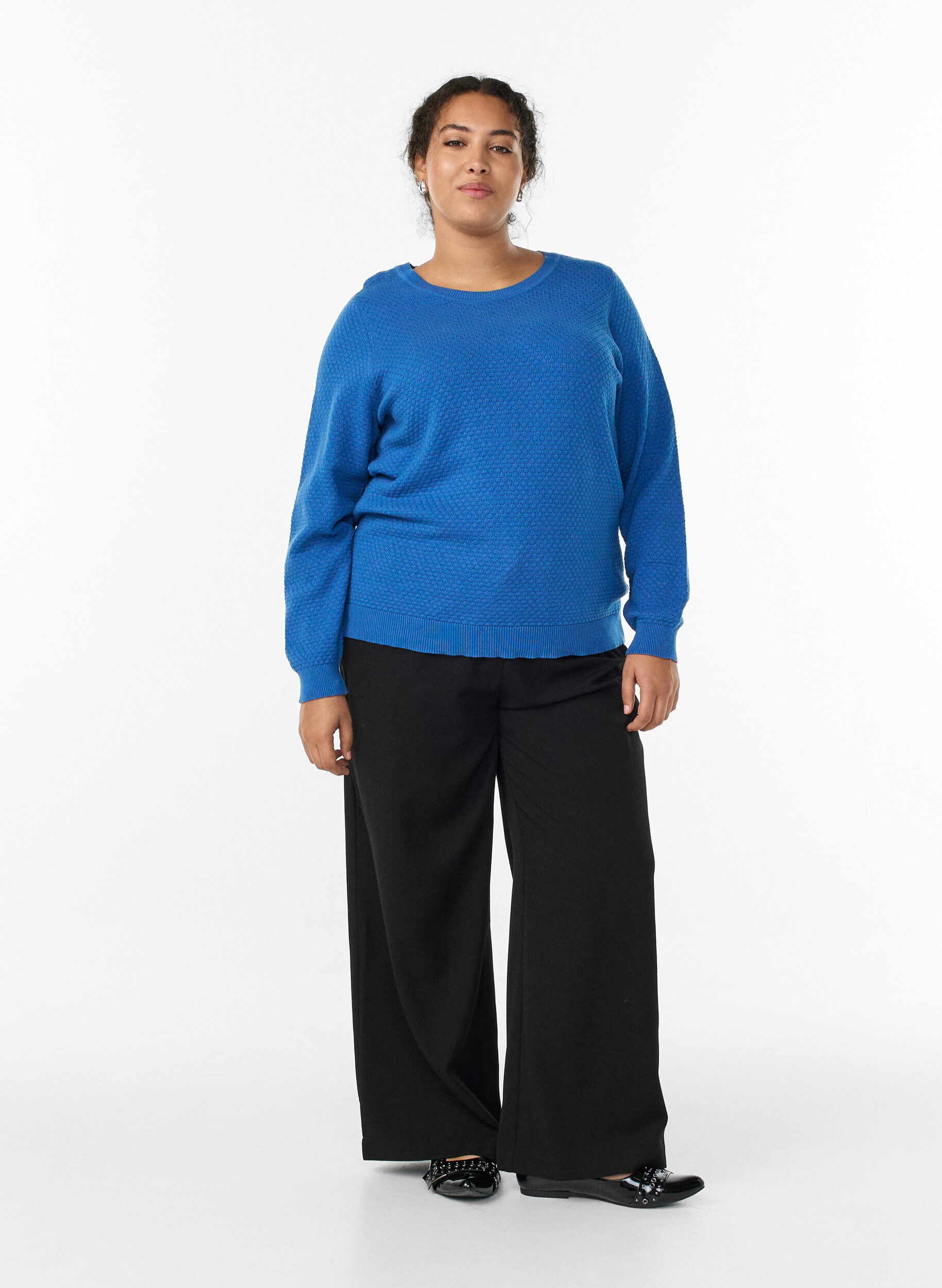 ZizziStrickbluse aus Baumwolle mit Strukturmuster, Blau, Model image number 1