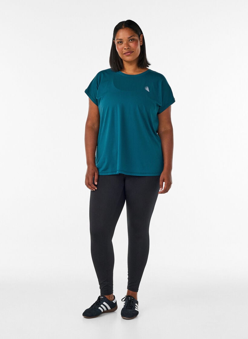 Einfarbiges Trainings-T-Shirt, Gr&uuml;n, Model image number 1