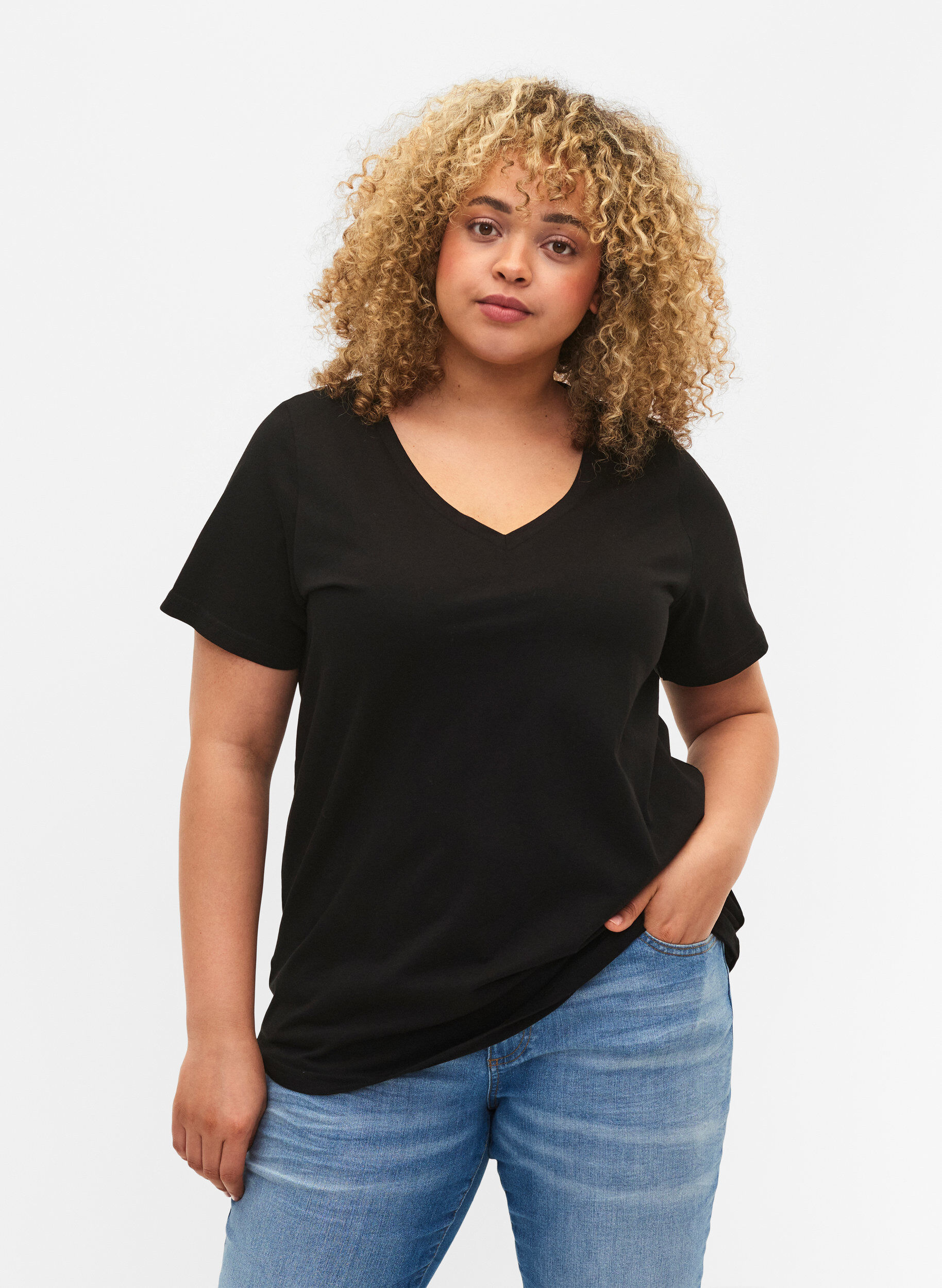 Zizzi2er-Pack basic T-Shirts aus Baumwolle, Black/Bright W, Model image number 0