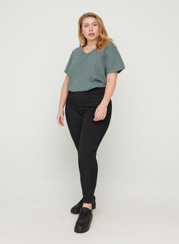 Stay black Amy Jeans mit hoher Taille, Black, Model image number 0
