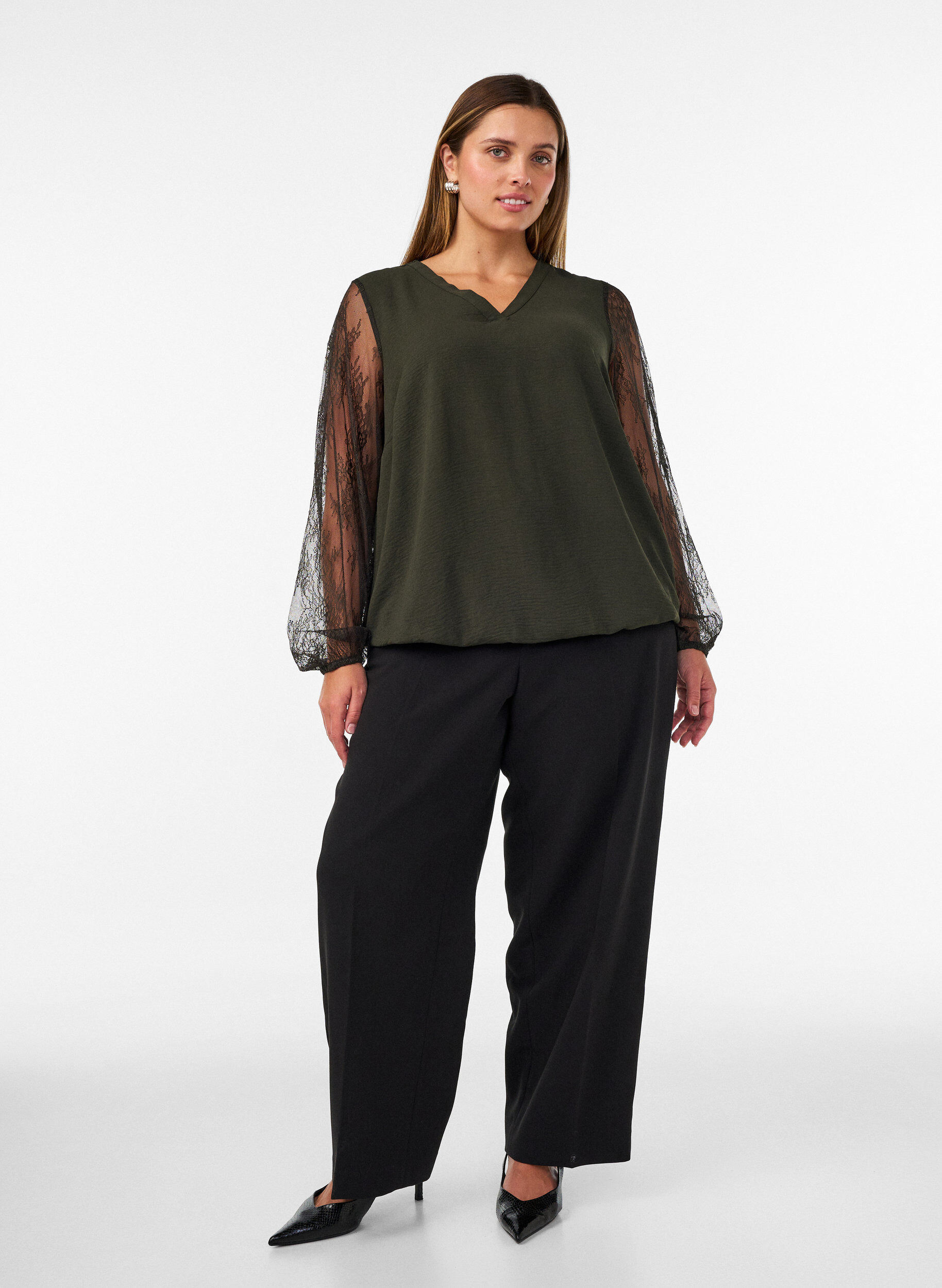 ZizziBluse mit &Auml;rmeln aus Spitze und Ballonform, Gr&uuml;n, Model image number 1