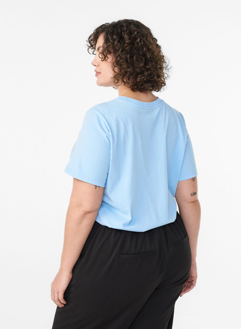 Basic-T-Shirt aus Baumwolle mit Rundhalsausschnitt, Blau, Model image number 2