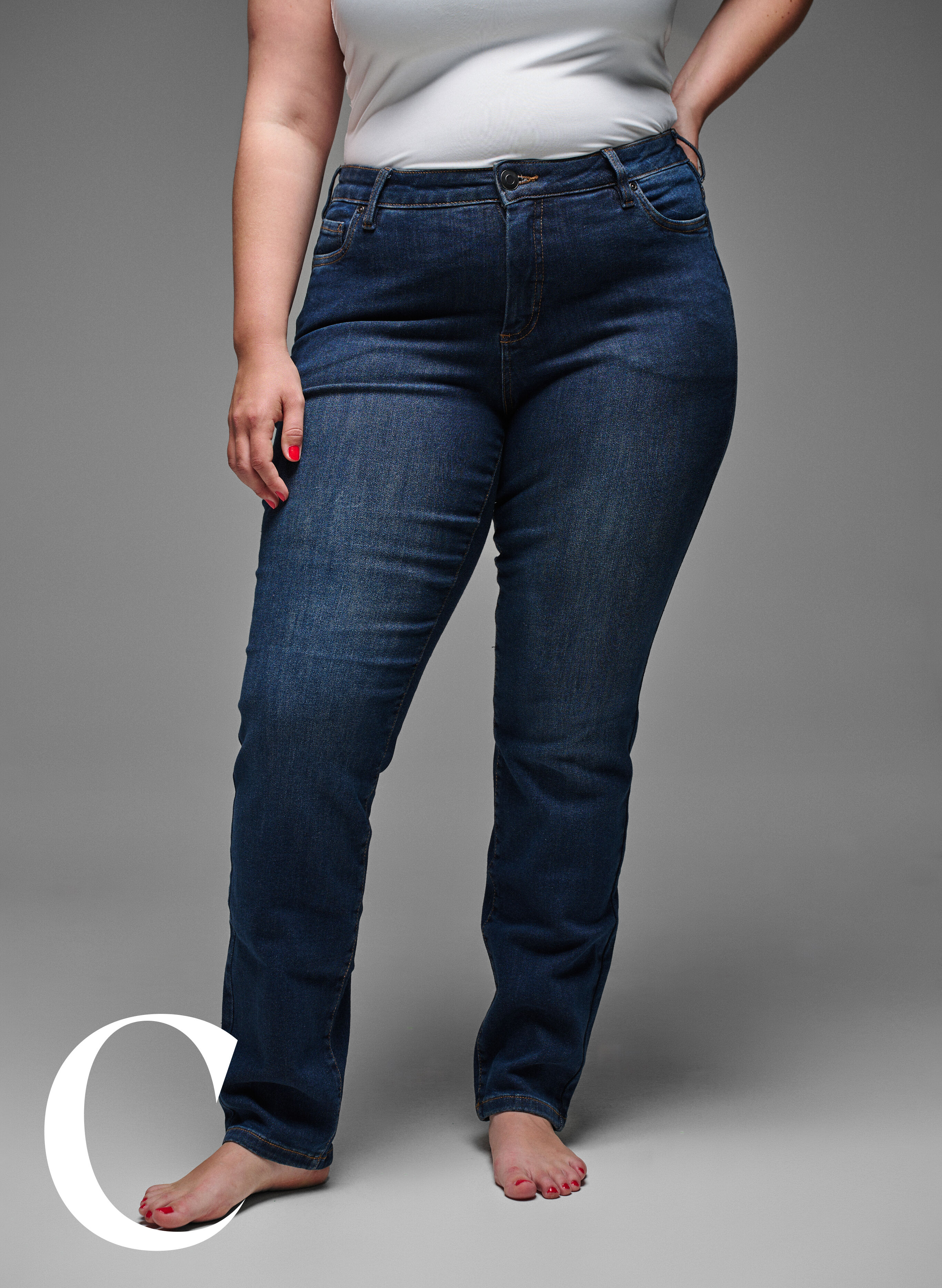 ZizziSlim fit Jeans mit normaler Taille, Dark Blue, Model image number 6