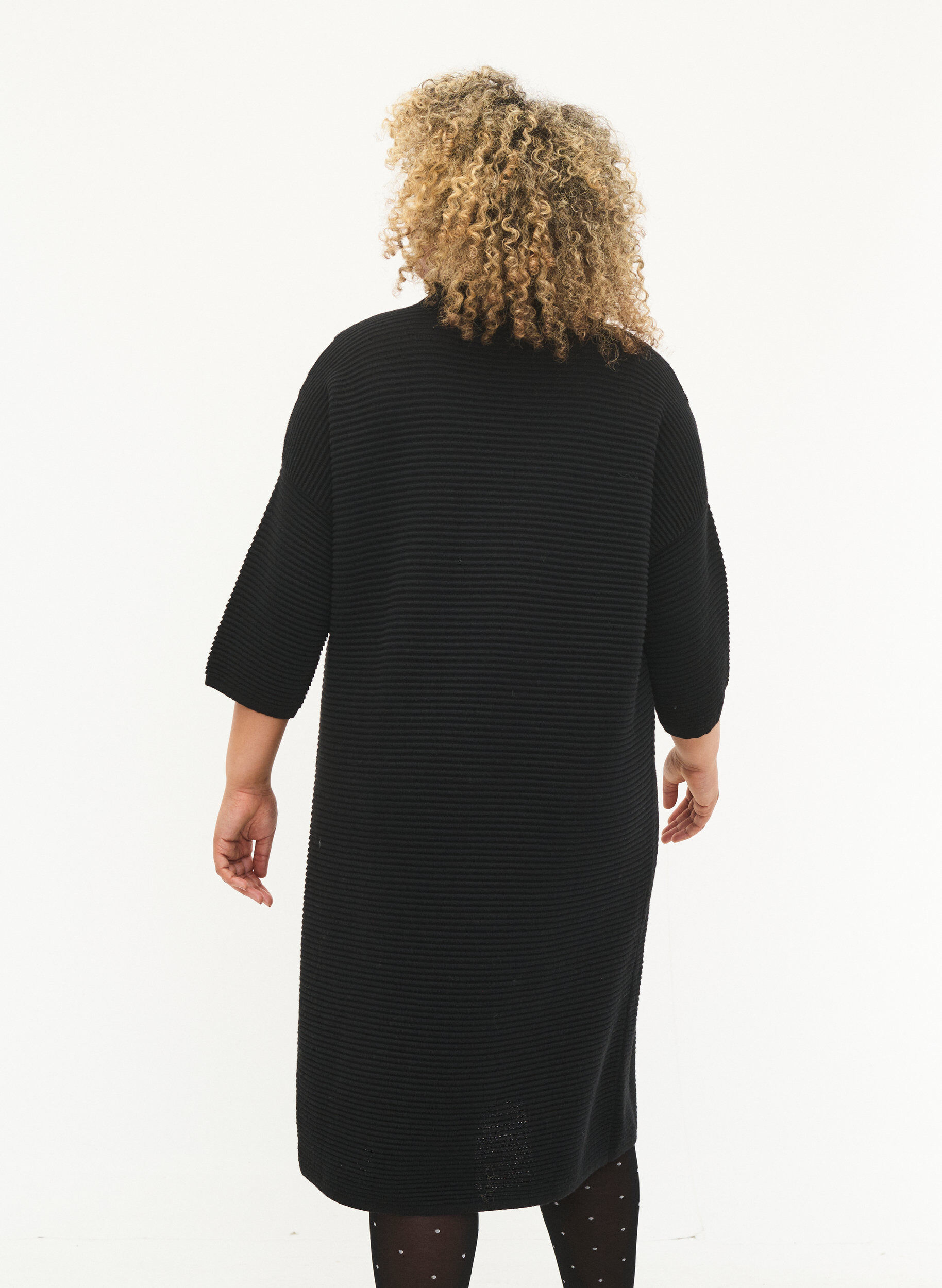 ZizziStrickkleid mit kurzen &Auml;rmeln, Black, Model image number 1