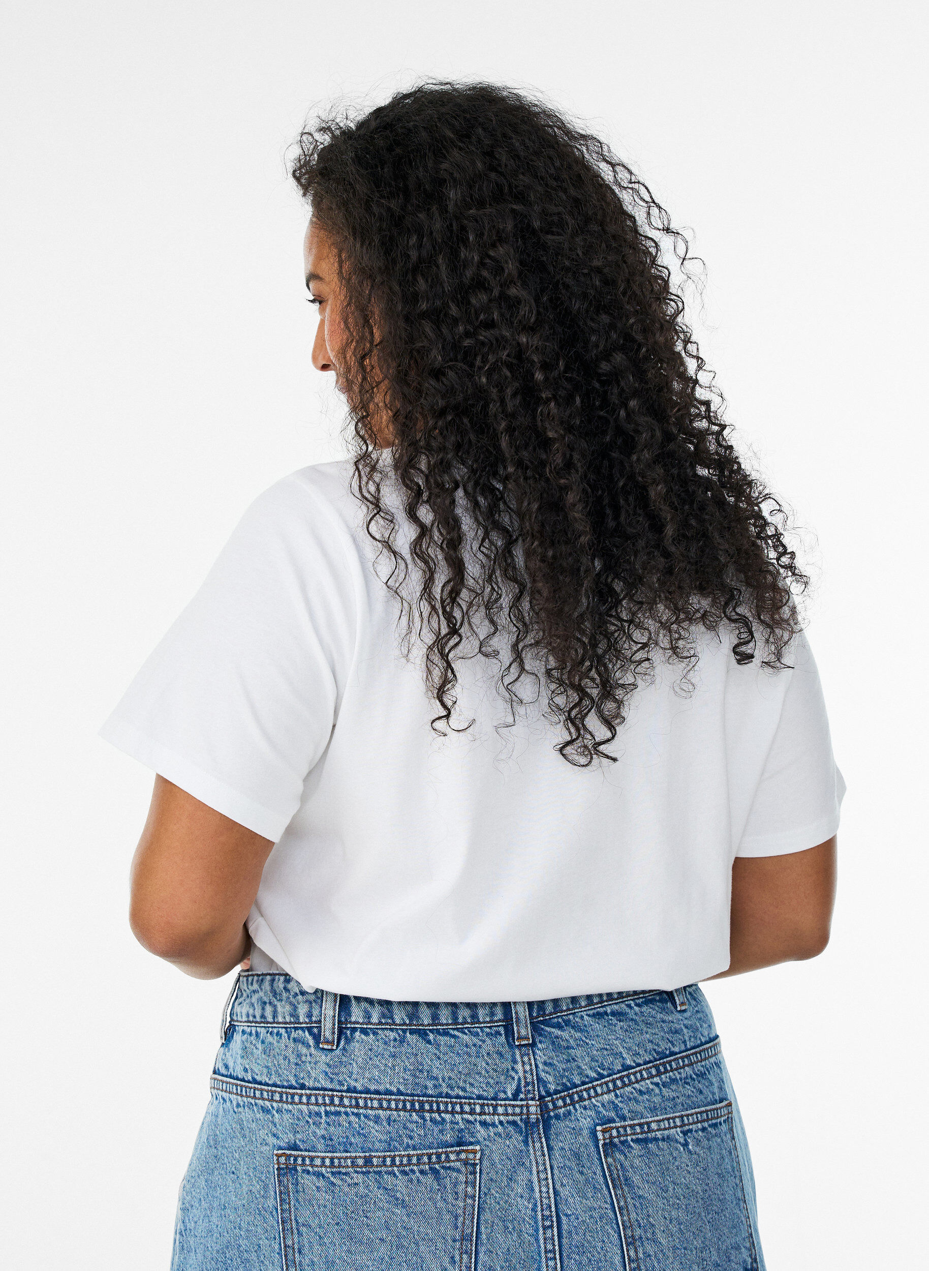 ZizziT-Shirt aus Bio-Baumwolle mit Strand-Print, Wei&szlig;, Model image number 2