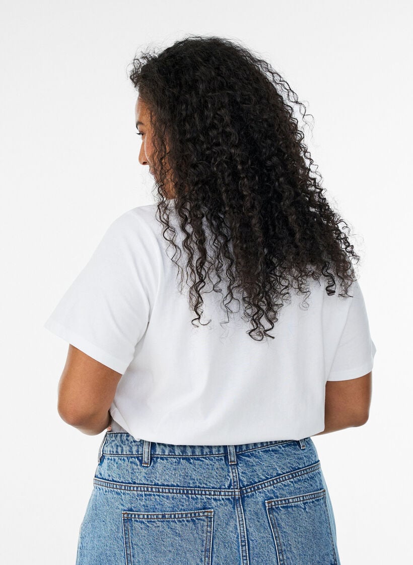T-Shirt aus Bio-Baumwolle mit Strand-Print, Wei&szlig;, Model image number 2