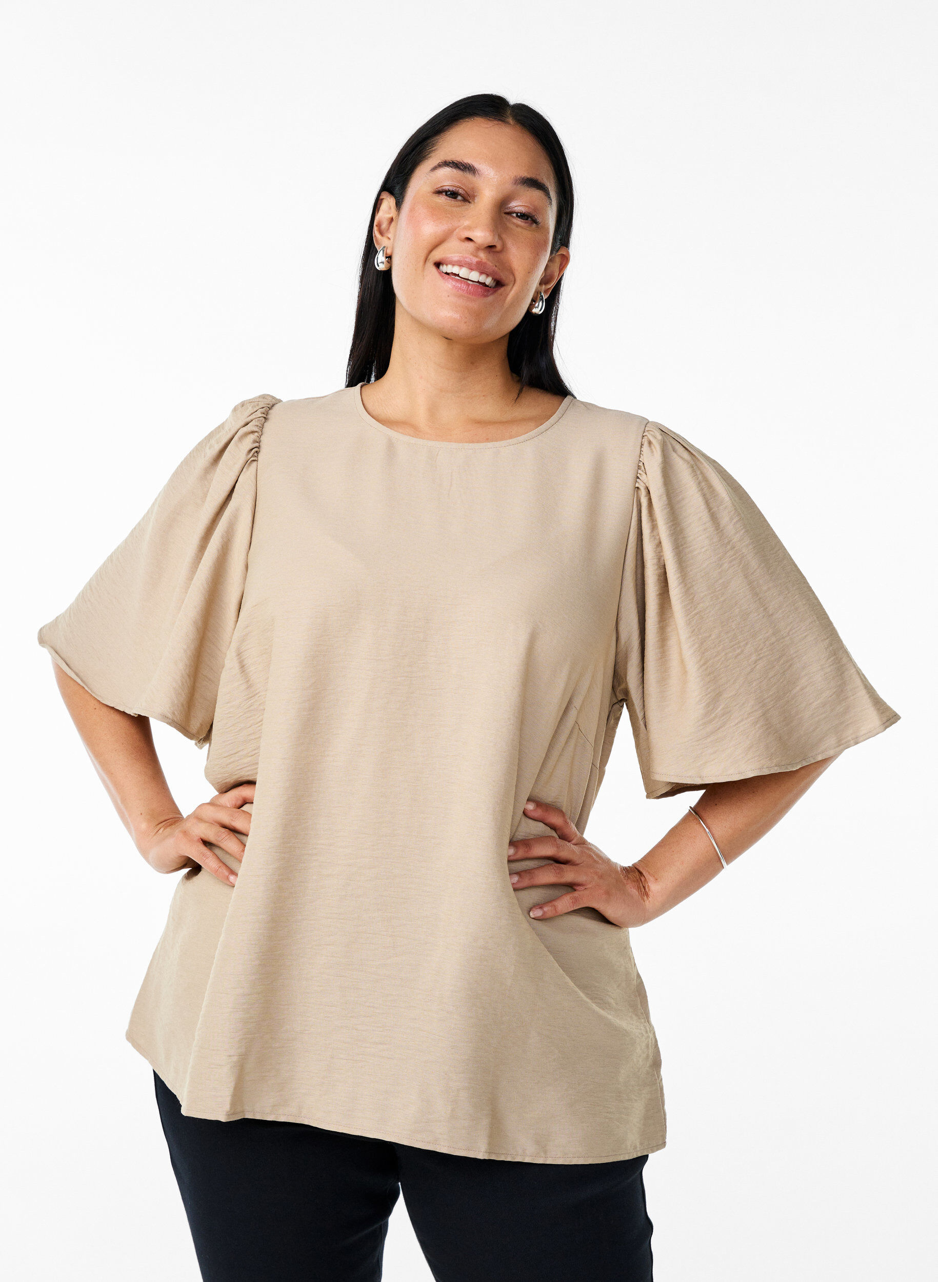 Bluse mit kurzen, weiten &Auml;rmeln, Beige, Model
