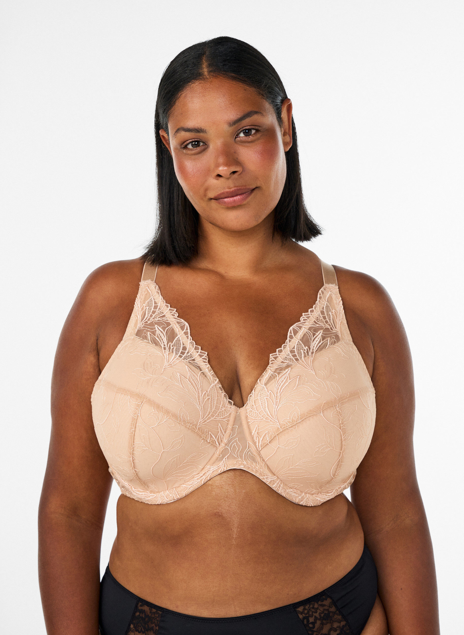 ZizziGepolsterter Spitzen-BH mit B&uuml;gel, Beige, Model image number 0