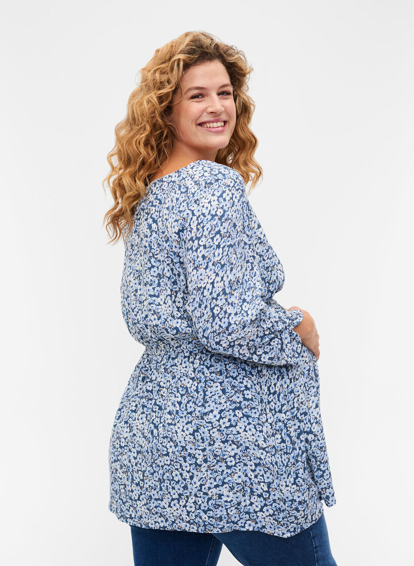 Schwangerschaftsbluse aus Viskose mit Blumenprint, Blue Flower AOP, Model image number 1