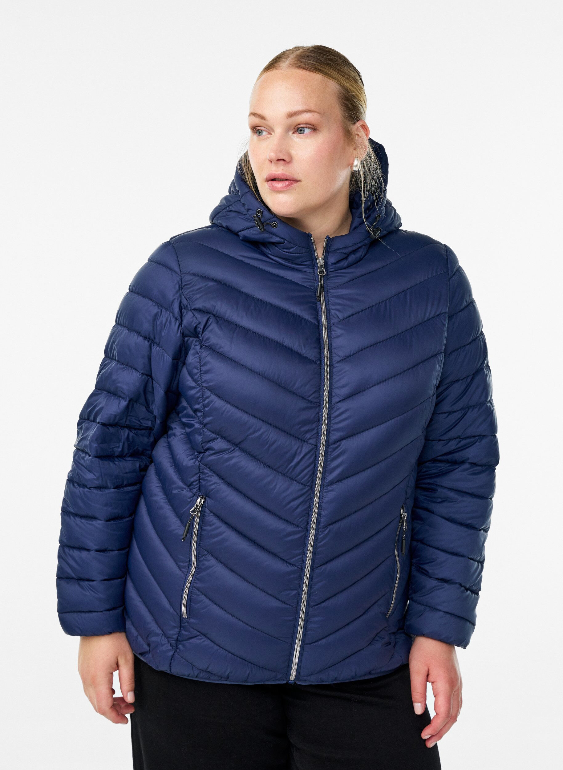 Leichte Steppjacke mit Kapuze, Blau, Model