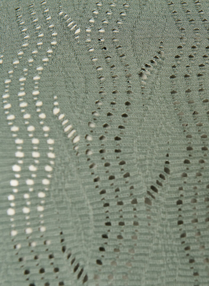 T-Shirt aus Jersey mit Lochstickerei, Gr&uuml;n, Packshot image number 2