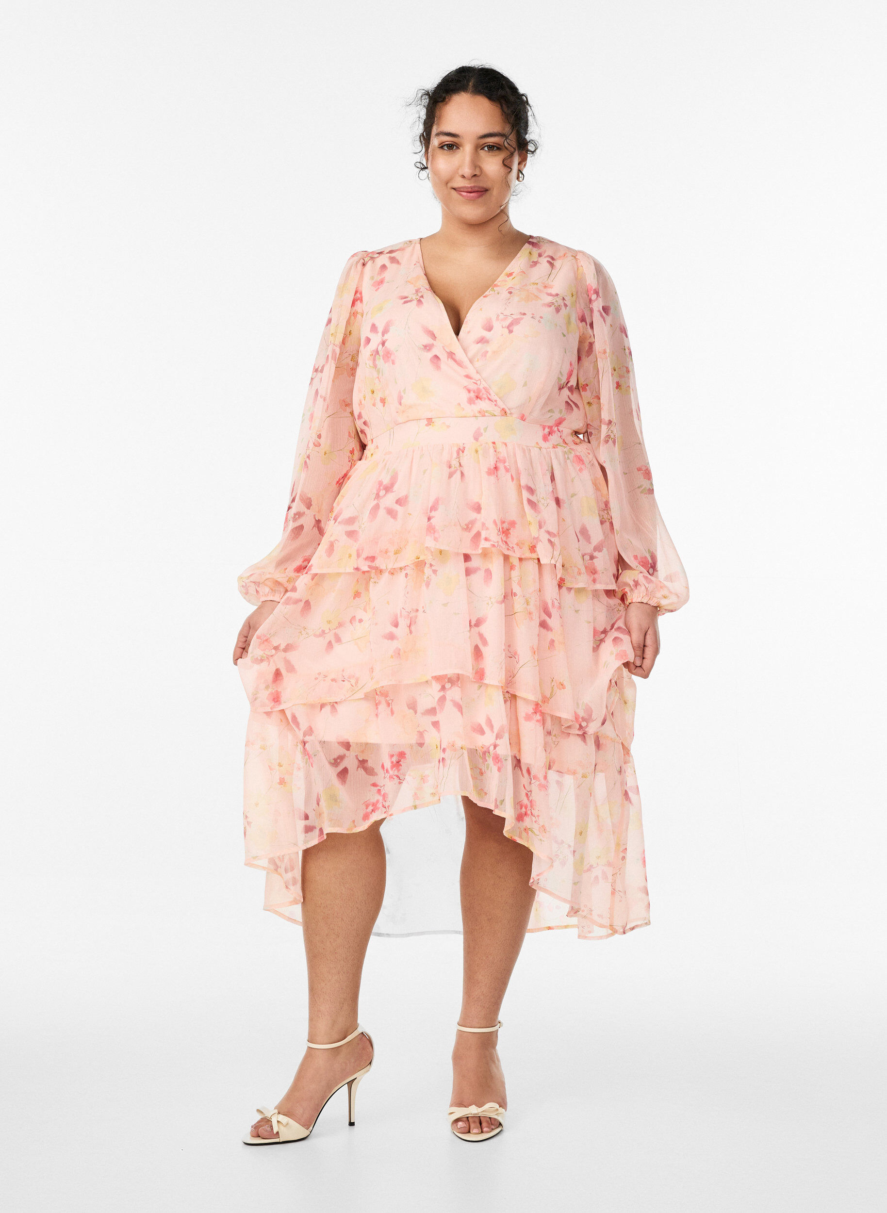 ZizziGebl&uuml;mtes Midi-Kleid aus Chiffon mit gesmokter Taille, Orange, Model image number 0