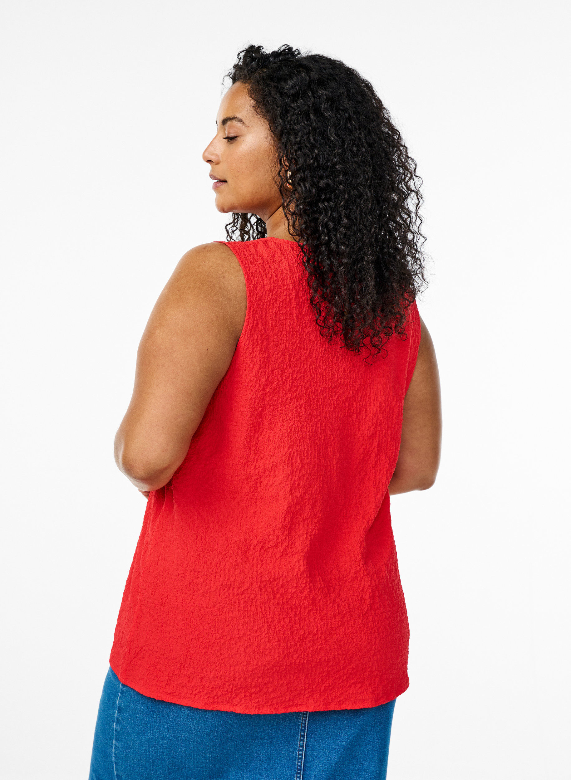 Zizzi&Auml;rmelloses Top mit Struktur, Rot, Model image number 2
