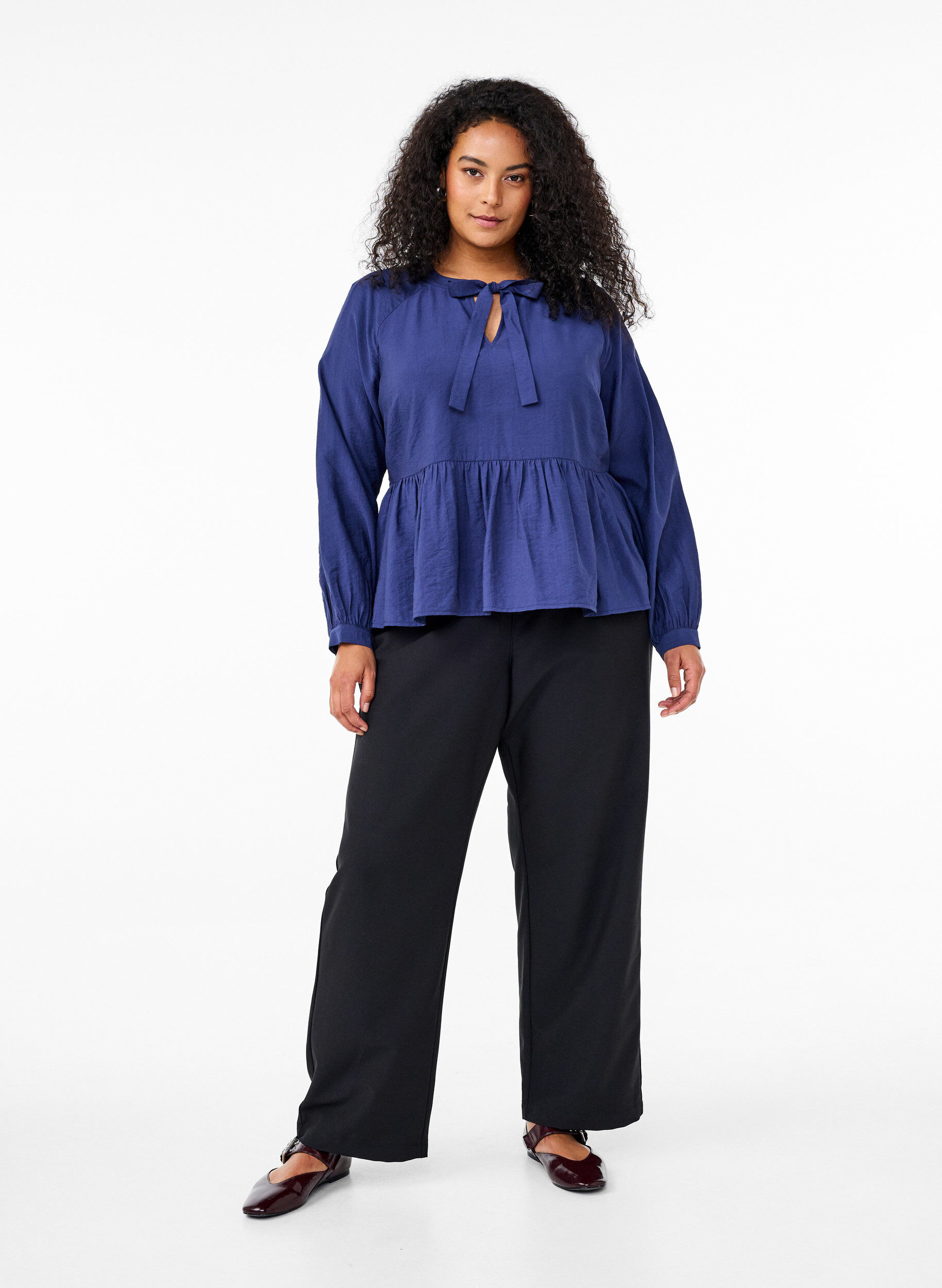 ZizziBluse mit Schleife und langen &Auml;rmeln, Blau, Model image number 1
