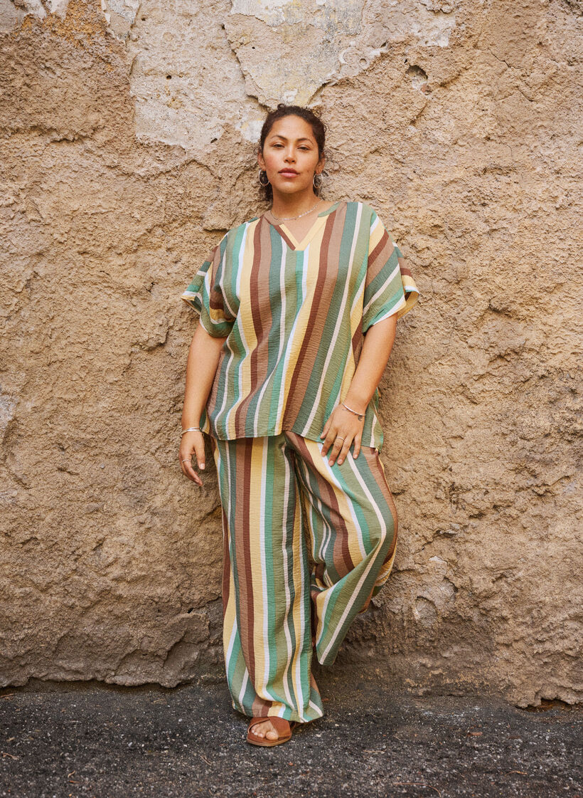 Lockere Hose aus Viskose mit Streifen, Braun, Image image number 0