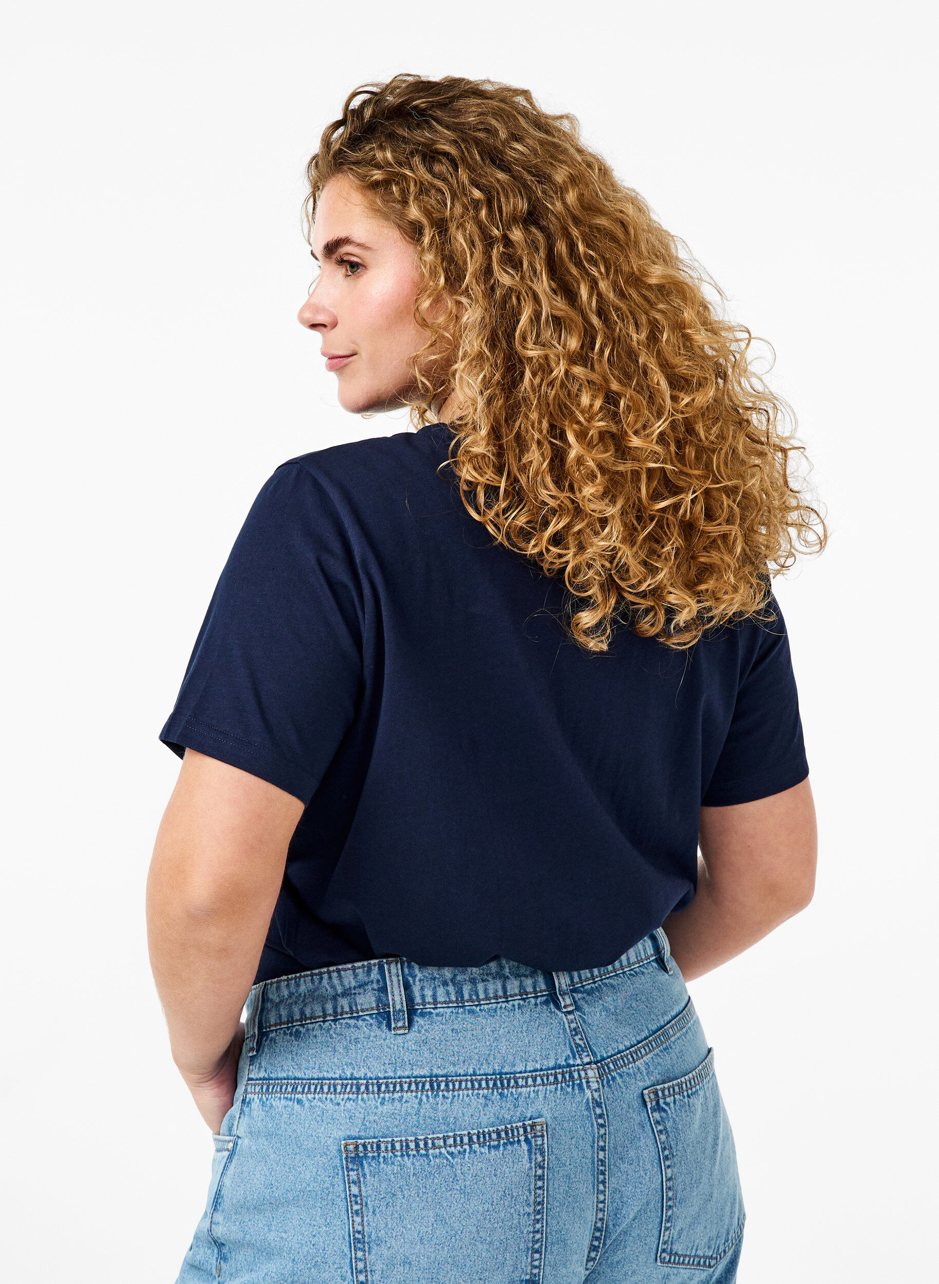 ZizziBasic-T-Shirt aus Baumwolle mit Rundhalsausschnitt, Blau, Model image number 2