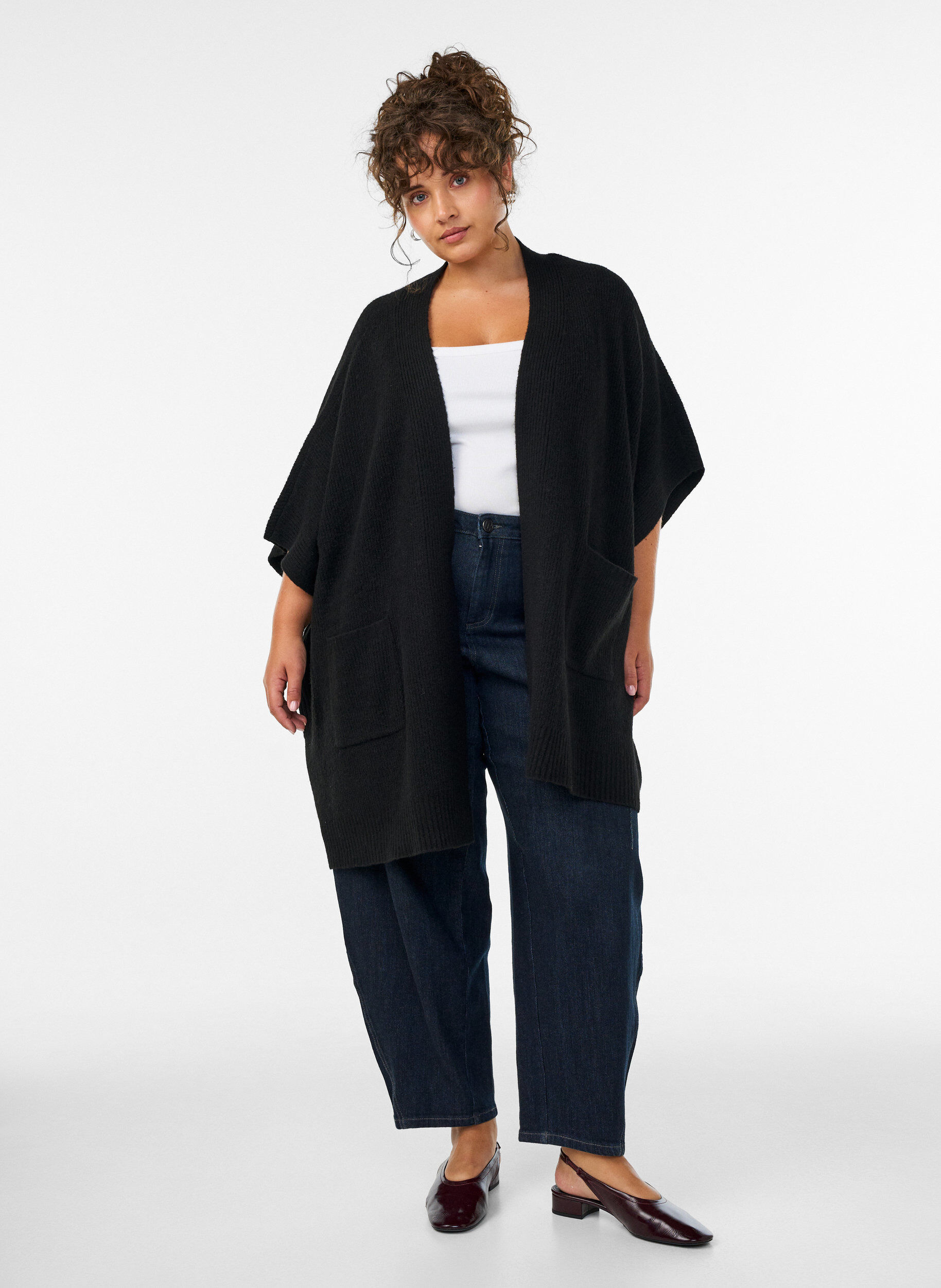 ZizziStrickjacke mit offener Front und weiten &Auml;rmeln, Schwarz, Model image number 1