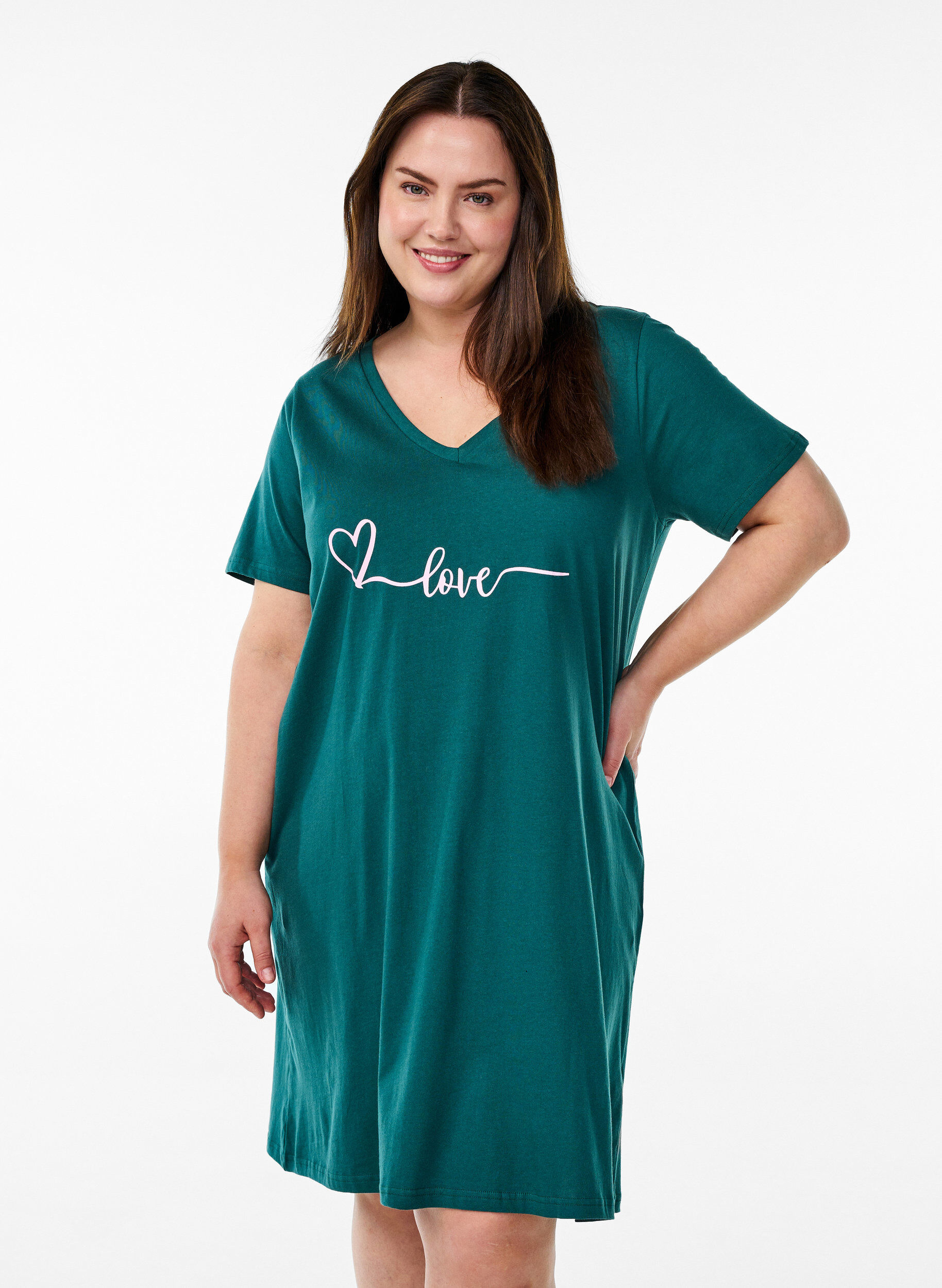 ZizziNachthemd aus Bio-Baumwolle mit V-Ausschnitt, Gr&uuml;n, Model image number 0