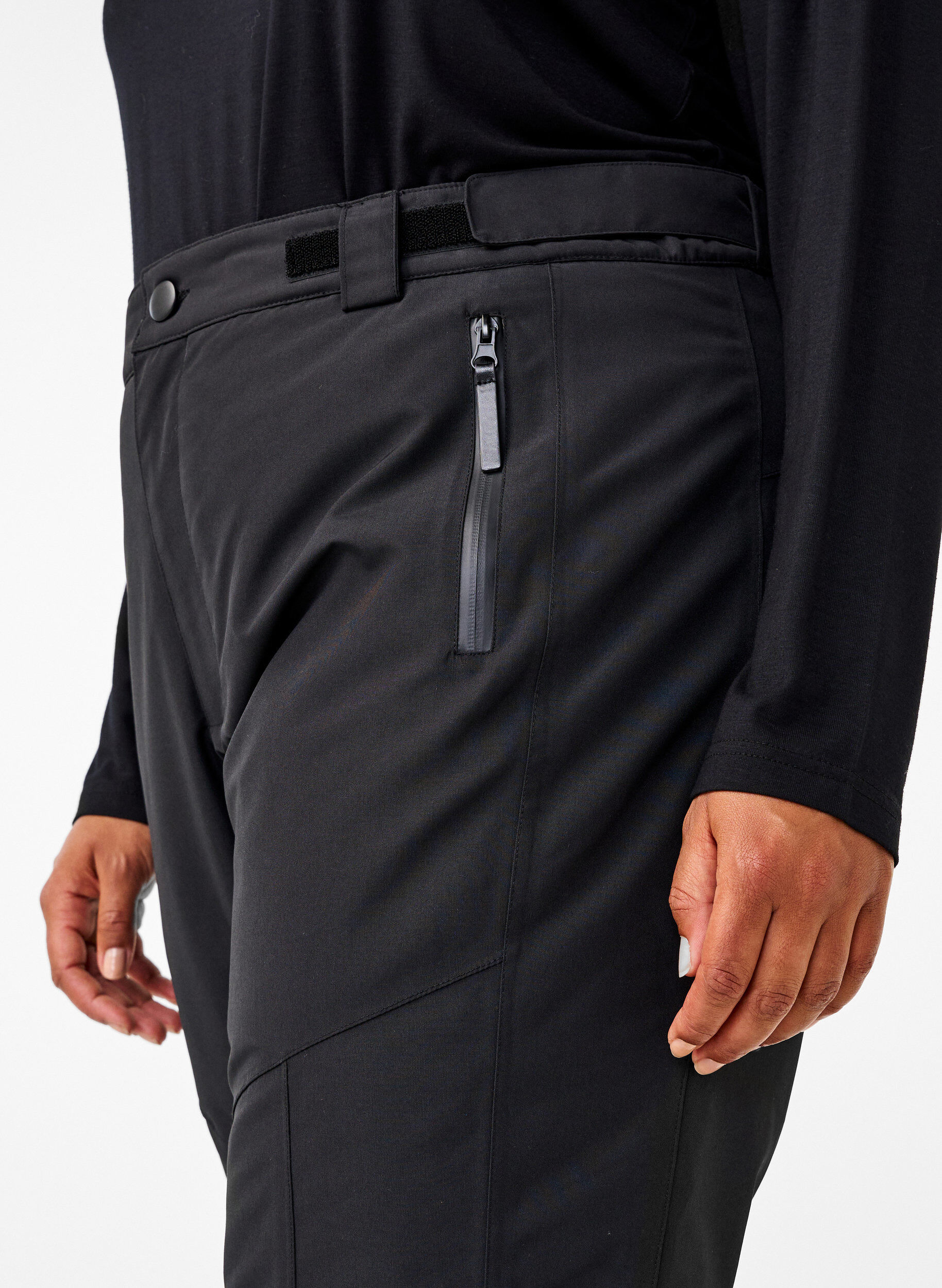 ZizziSkihose mit Taschen und verstellbarer Taille, Schwarz, Model image number 3
