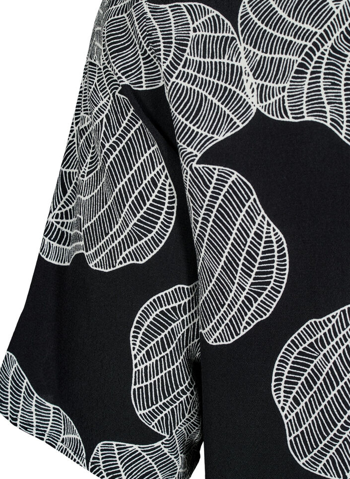 Kurz&auml;rmelige Bluse aus Viskose mit Print, Schwarz, Packshot image number 3