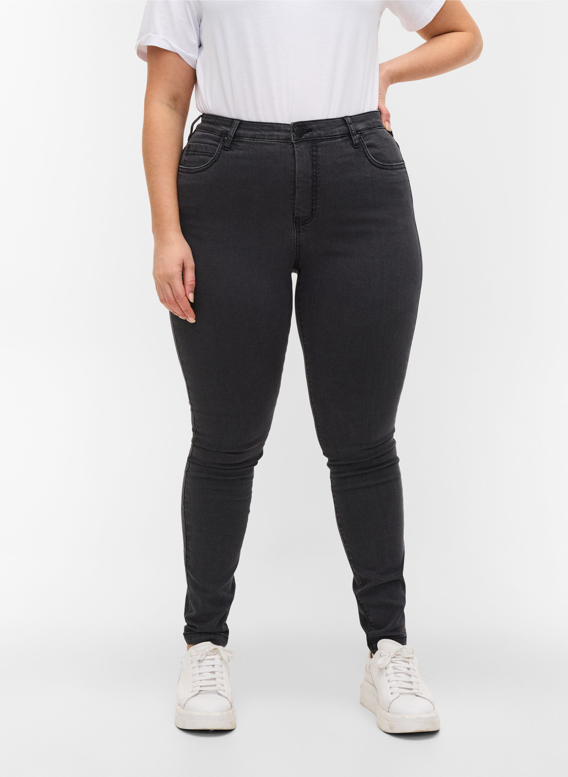 ZizziHochtaillierte Super Slim Amy Jeans, Grau, Model image number 3