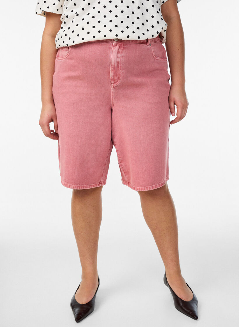 Hoch taillierte Bermudashorts aus farbigem Denim, Rot, Model image number 0