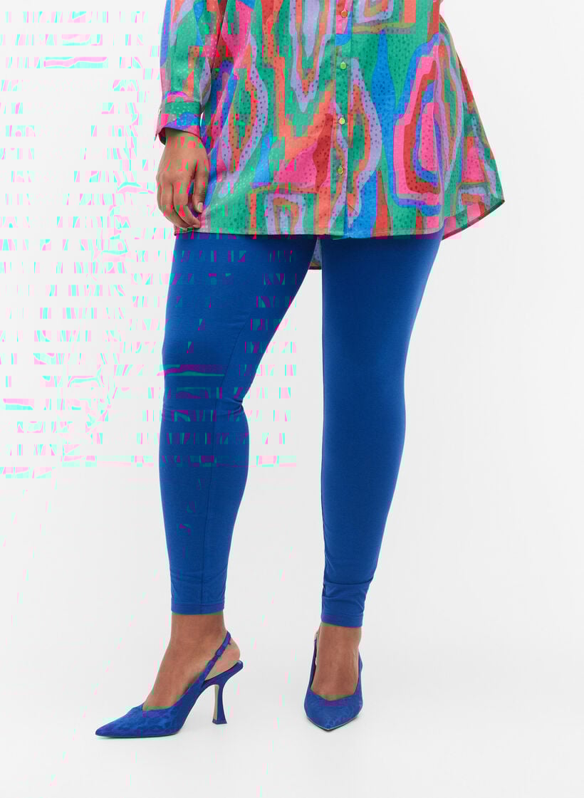 Basic-Leggings aus Viskose, Blau, Model image number 2