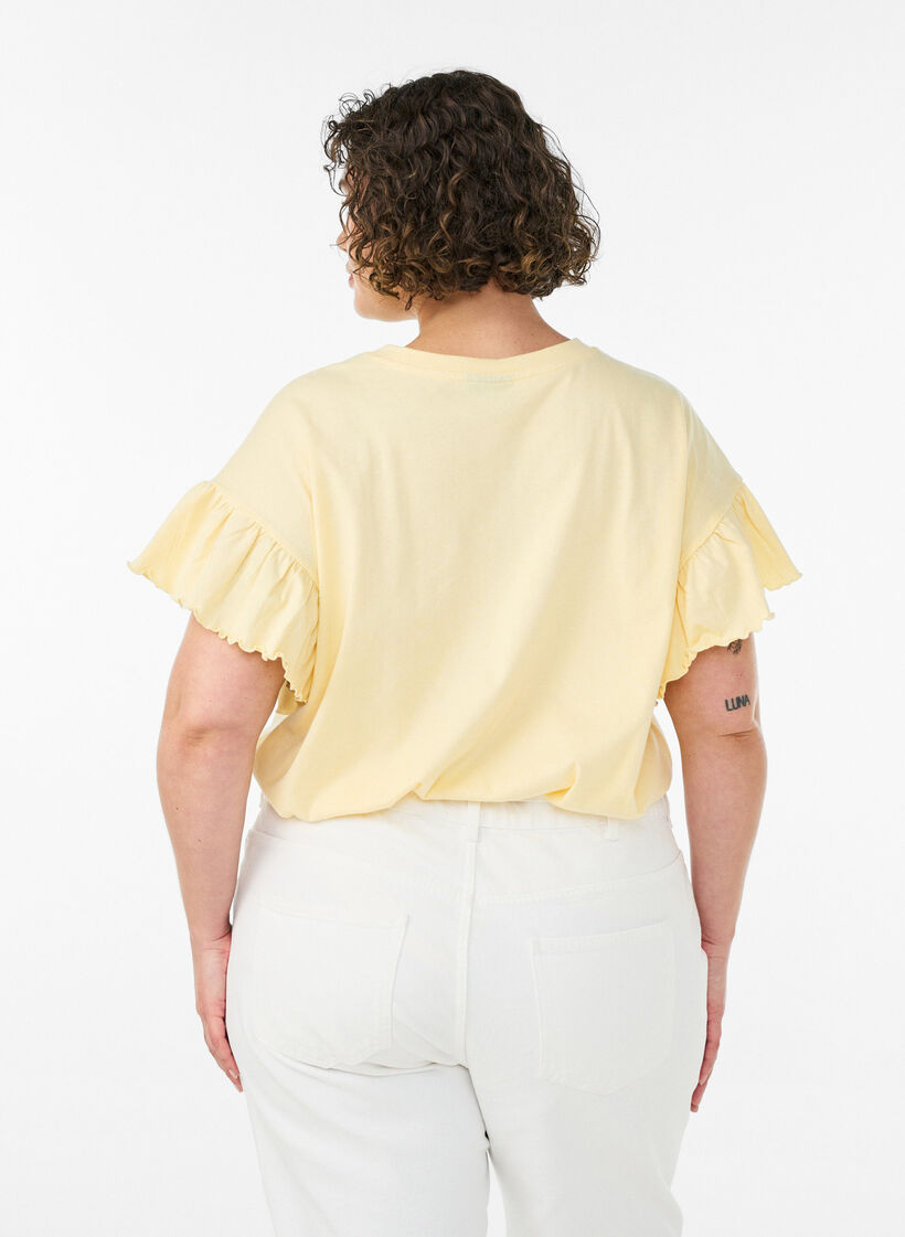 T-Shirt aus Bio-Baumwolle mit R&uuml;schen&auml;rmeln, Gelb, Model image number 2