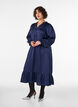 Satinkleid mit langen &Auml;rmeln und V-Ausschnitt, Blau, Model image number 0