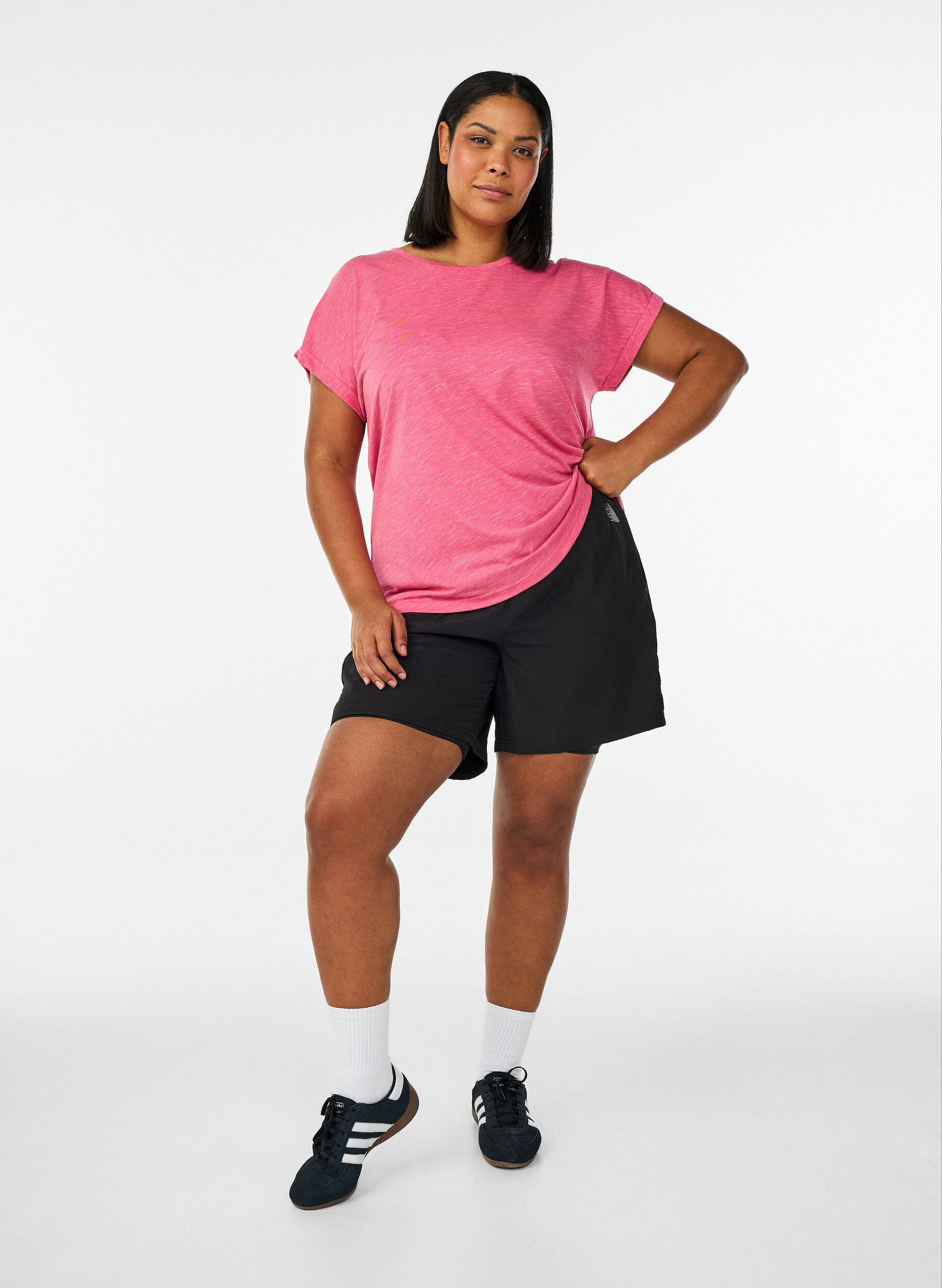 ZizziLockeres Trainingstop mit kurzen &Auml;rmeln, Pink, Model image number 1