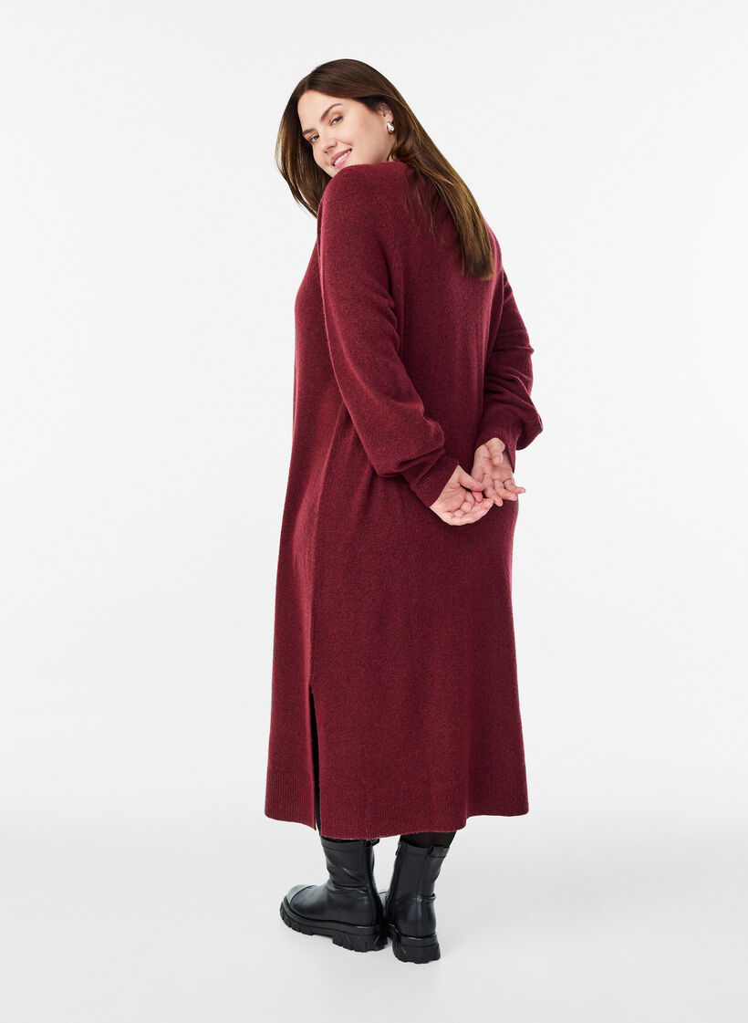Lang&auml;rmeliges Strickkleid mit V-Ausschnitt, Rot, Model image number 1