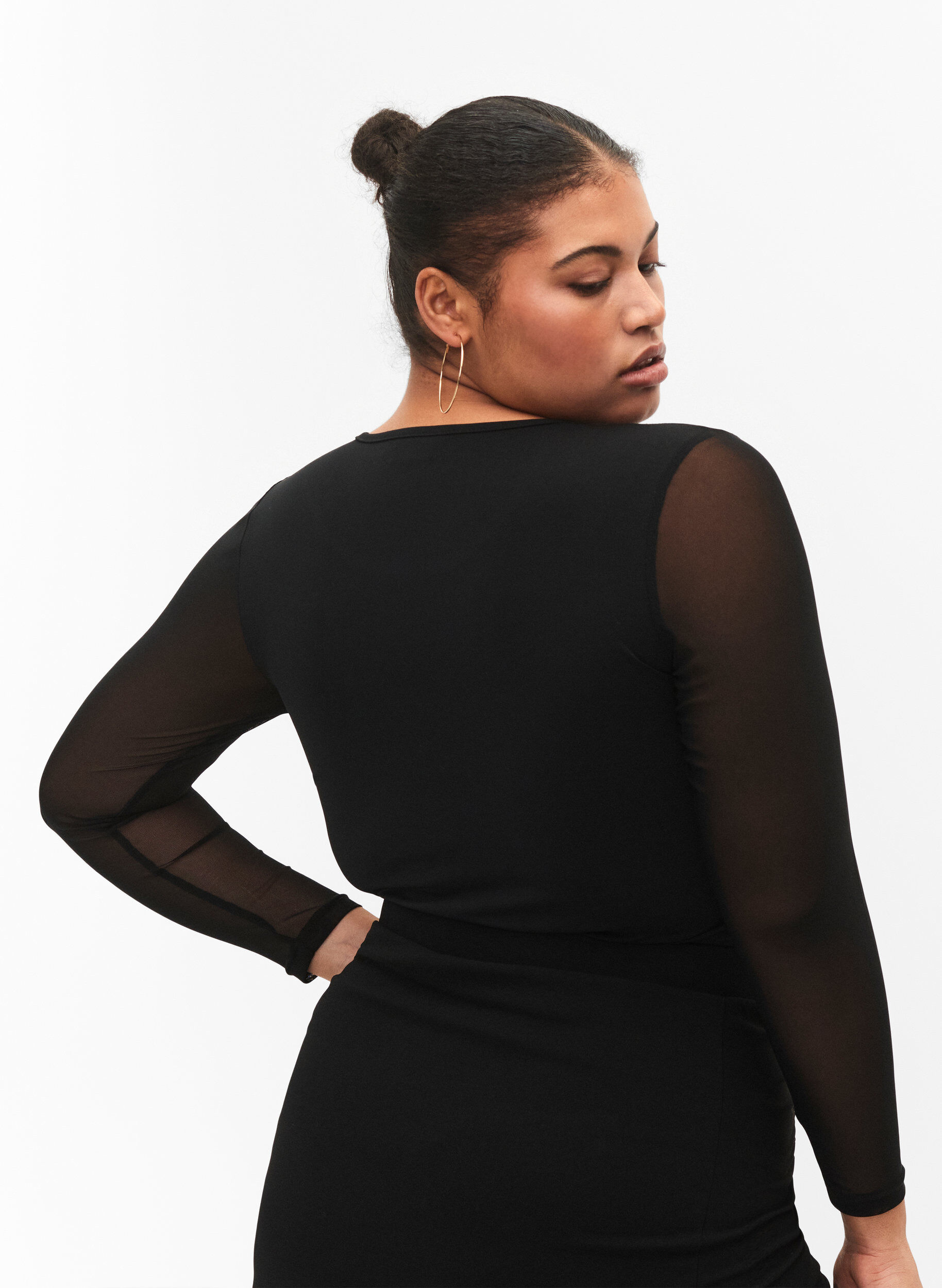 ZizziEng anliegender Bodystocking mit Mesh, Black, Model image number 1