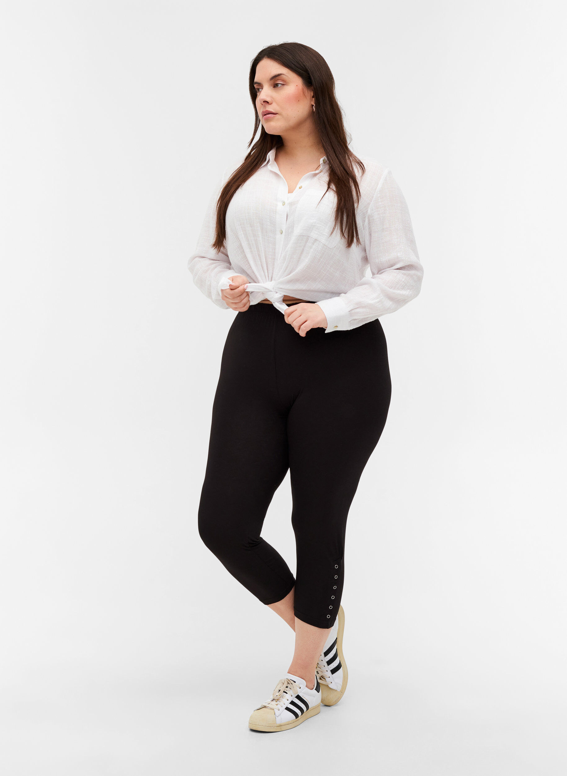 Zizzi3/4-Leggings mit Kn&ouml;pfen, Black, Model image number 0