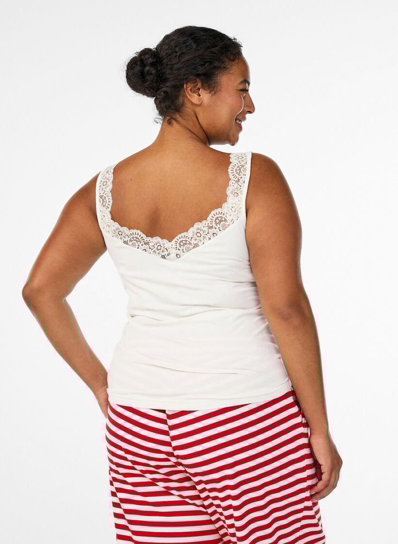 Top aus Viskose mit Spitze, Vanille, Model image number 2