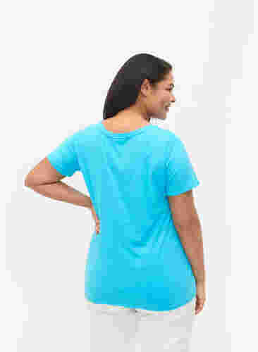 Einfarbiges basic T-Shirt aus Baumwolle, Blue Atoll, Model image number 1