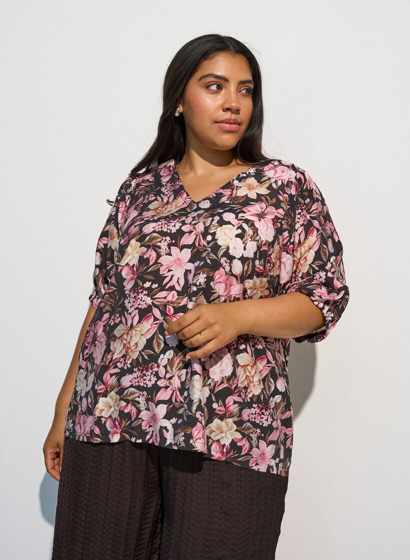 Bluse aus Viskose mit V-Ausschnitt, Rot, Model image number 0