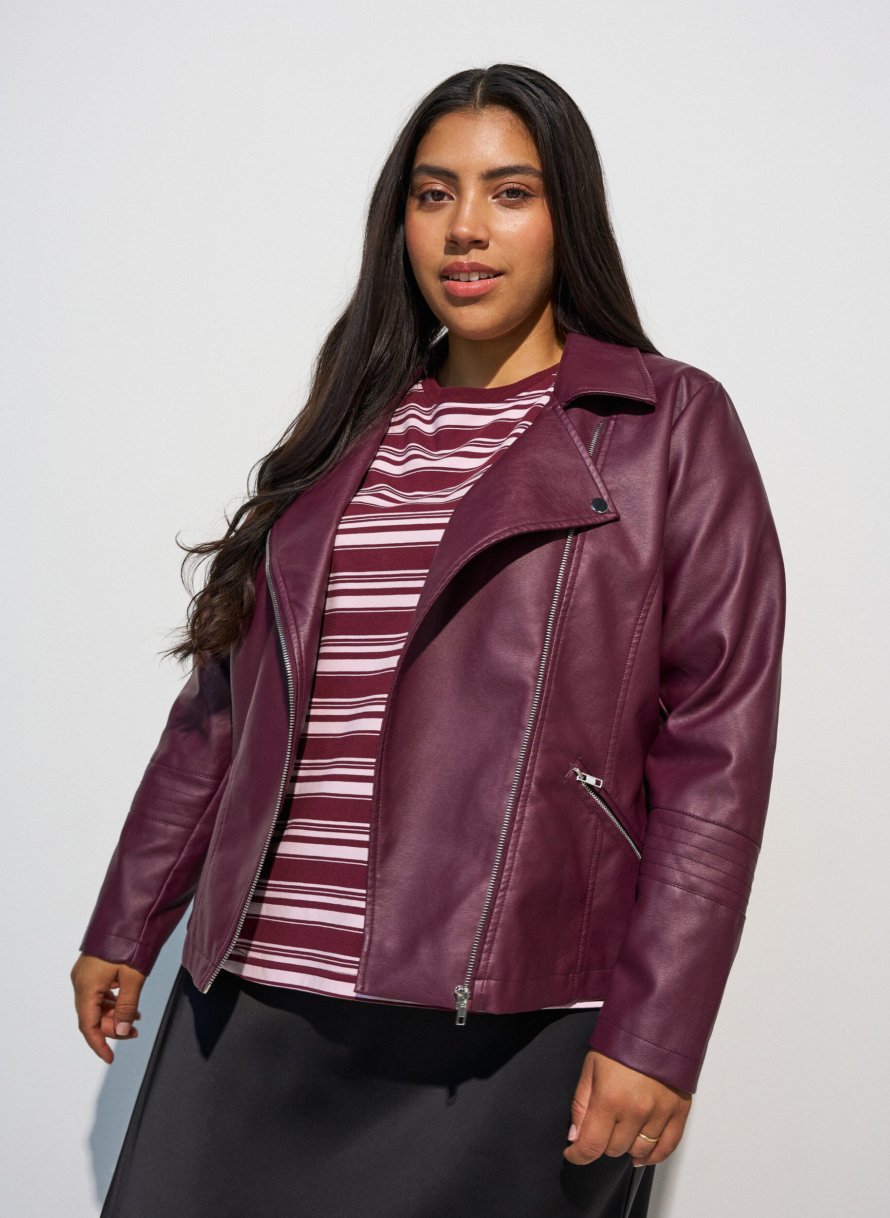 ZizziBikerjacke aus Kunstleder, Rot, Model image number 0