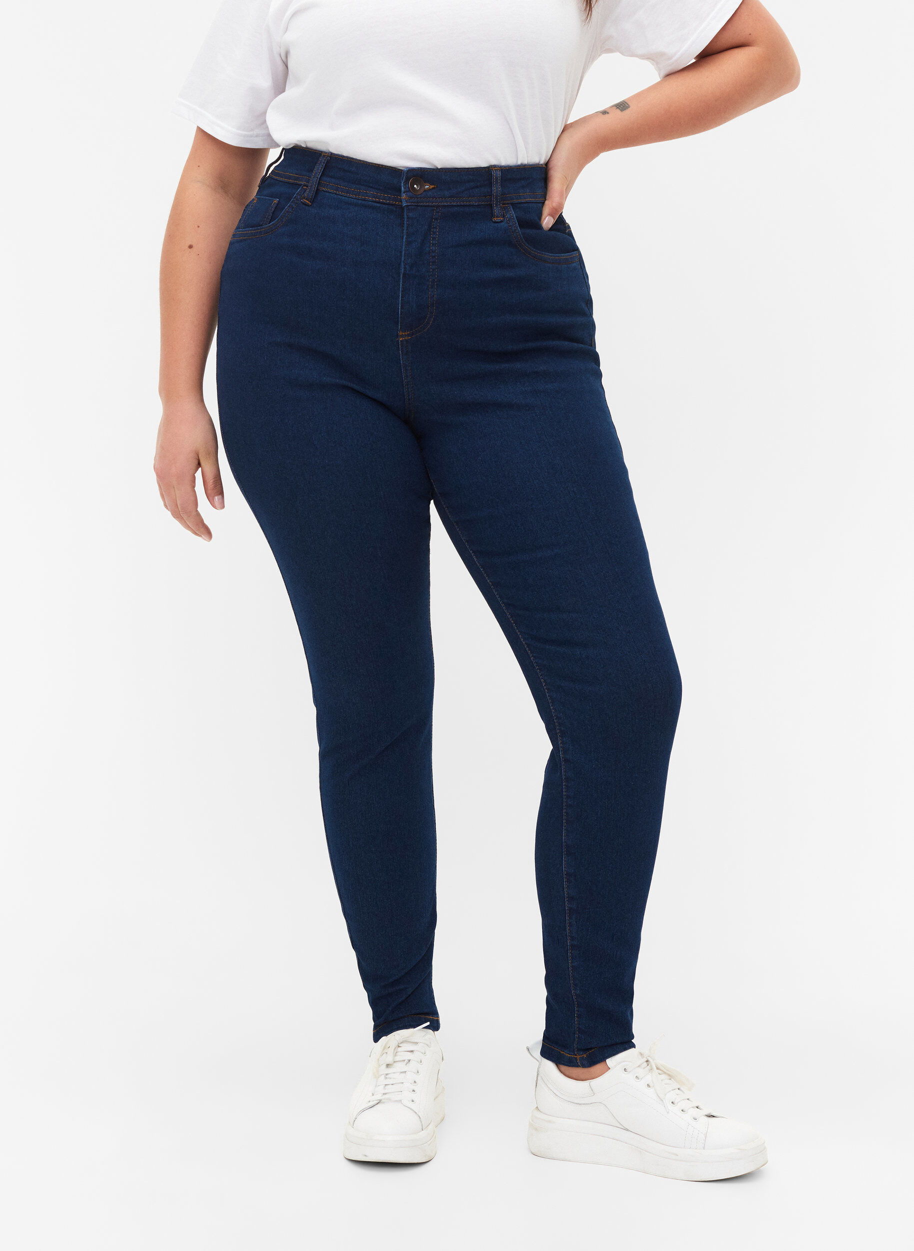 ZizziJeans mit Super Slim Fit, Blau, Model image number 3