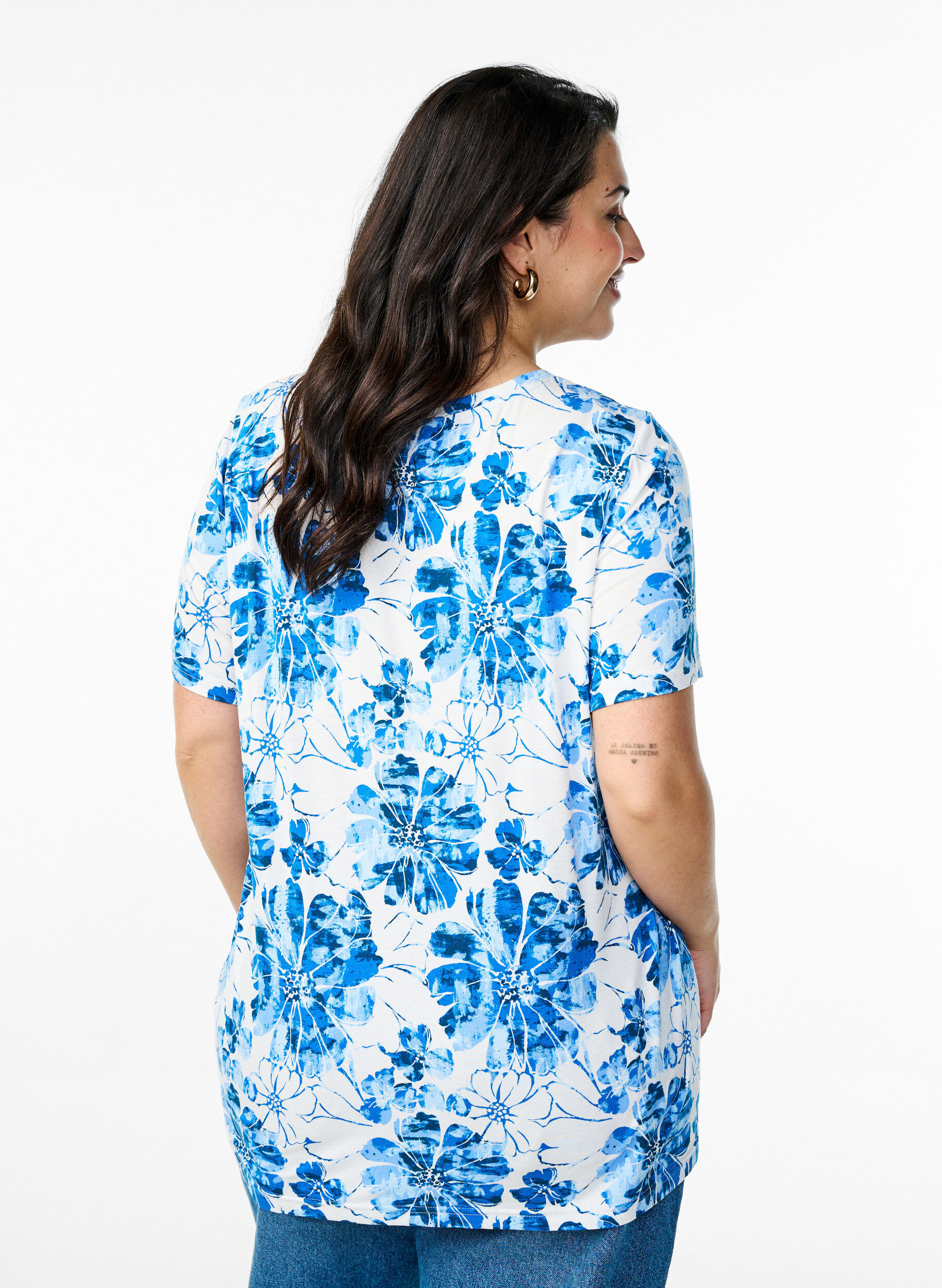 ZizziT-Shirt mit floralem Print, Blau, Model image number 2