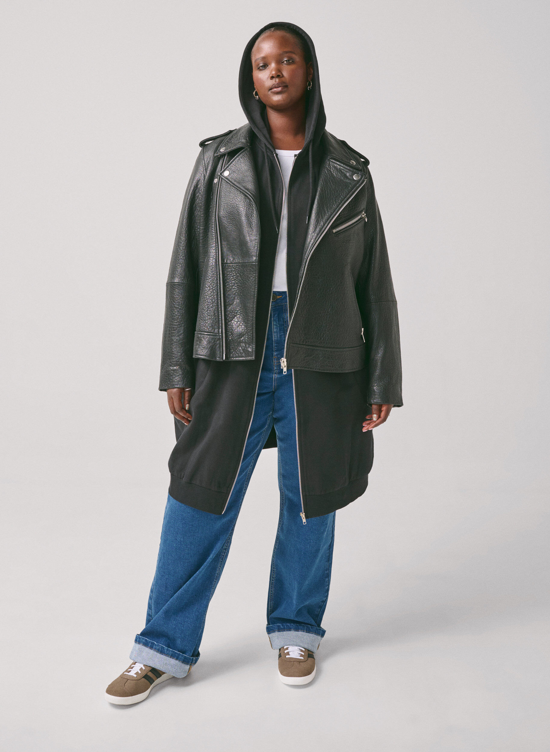 ZizziLange Sweatjacke aus Baumwolle mit Kapuze, Schwarz, Image image number 0