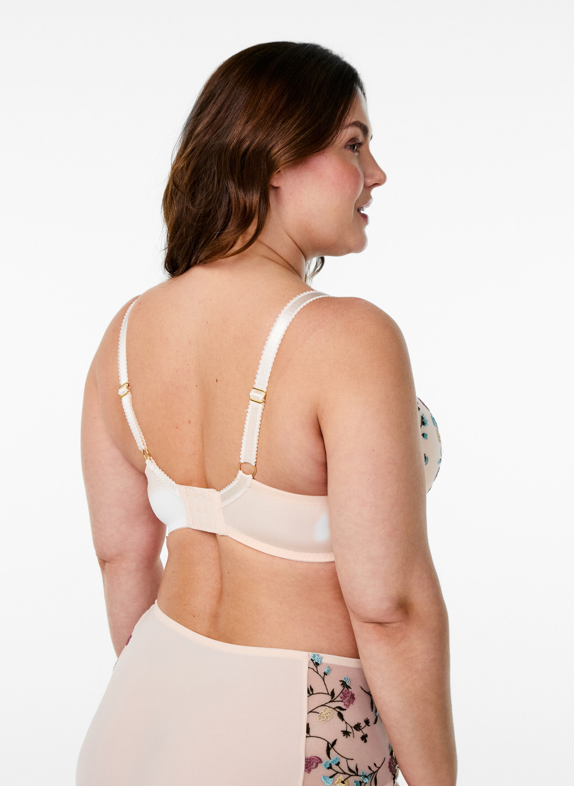 ZizziGeformter BH mit aufgestickten Blumen, Rot, Model image number 2