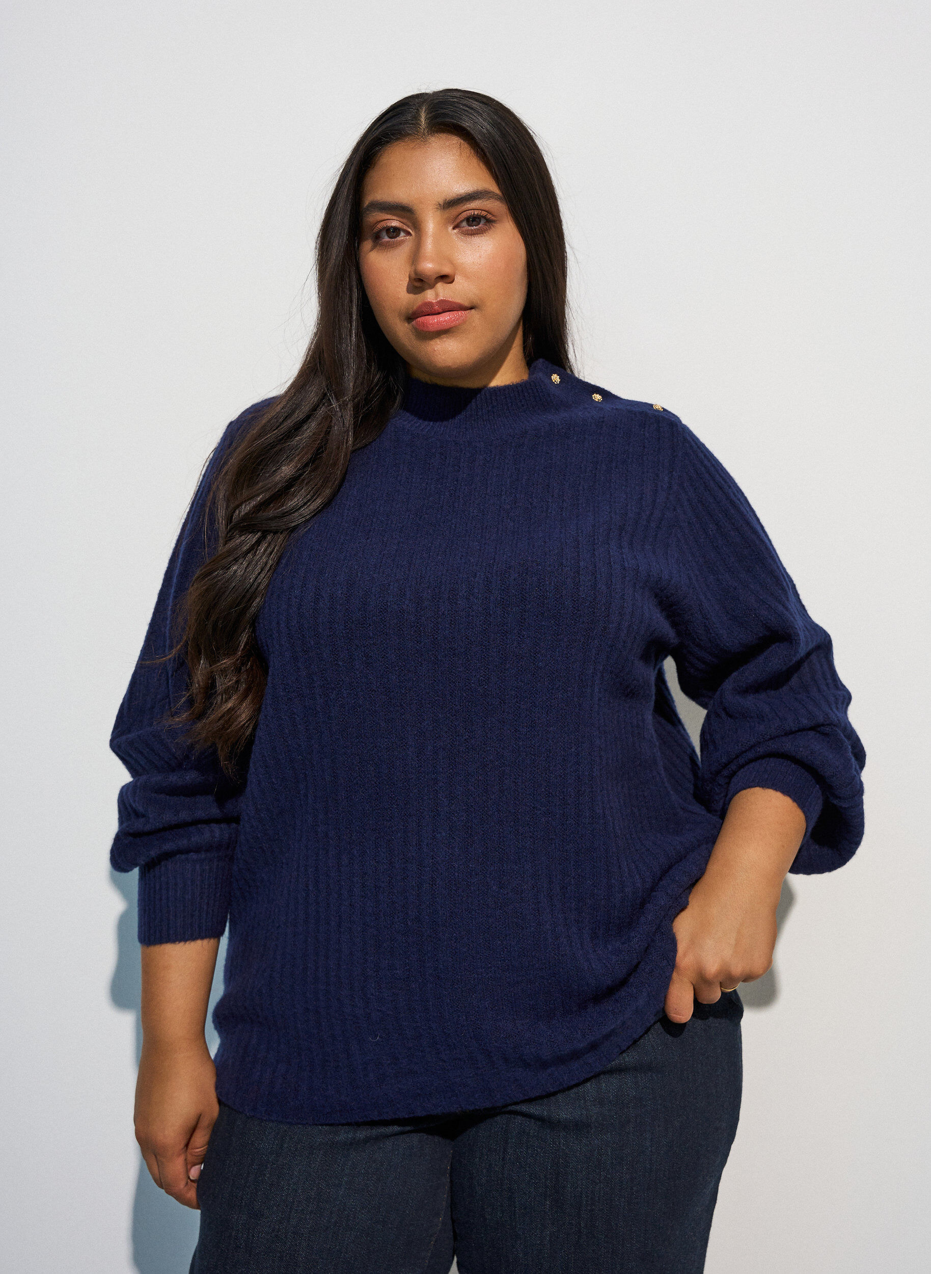 ZizziPullover aus Rippstrick mit Puff&auml;rmeln und Kn&ouml;pfen, Blau, Model image number 0